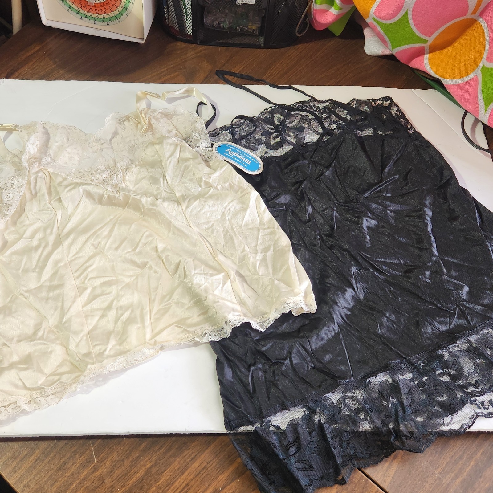 NWT 2pc LOT Savage Womens Size Med Chemise Top Blk,Wht Adj. Strap Lace Lingerie