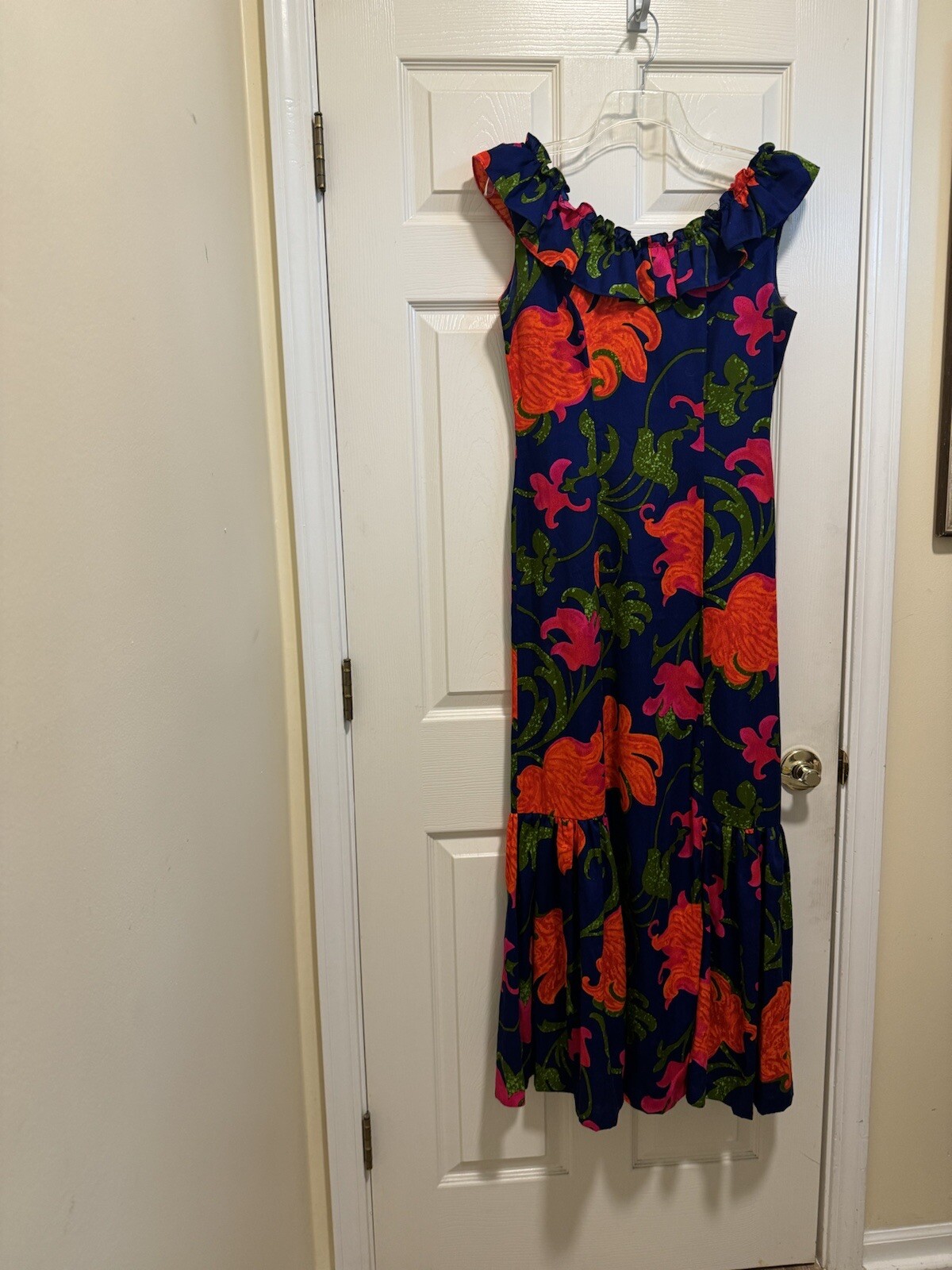 Waltah Clarke’s Vintage Hawaiian 60s Sleeveless Maxi Dress – US Size 9/10