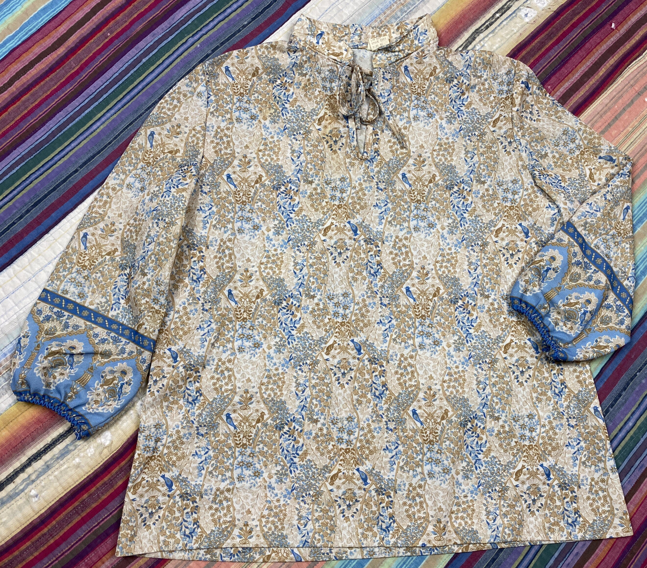 Vtg 70s Retro Disco Era Blouse Vines Birds Tan Blue Womens Size 38 Tie At Neck