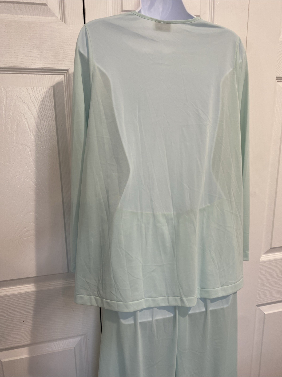 VTG 60’ Vanity Fair 2 Pc. Pajama Set Mint Green w/Beautiful Floral Lace Size L