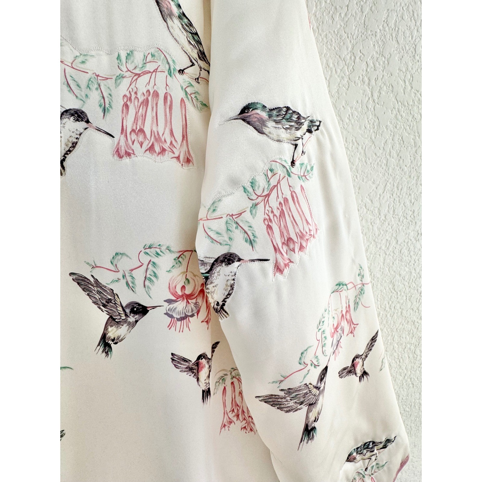 National Wildlife Federation Robe Womens L Cream Pink Hummingbird Vintage Satin