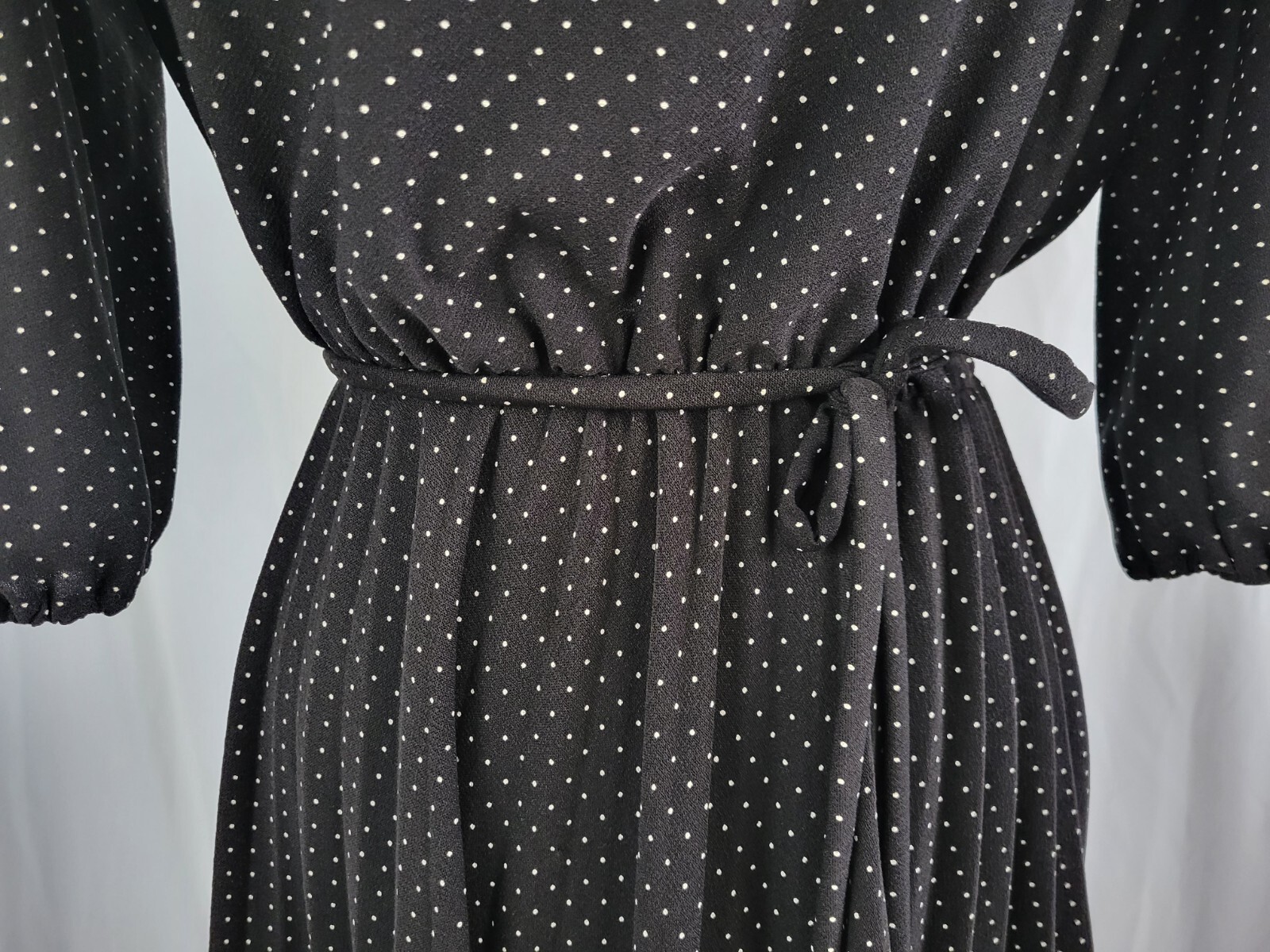 Vtg Earth Angel Dress in Black w Cream Polka Dots/Tie Waist/Pleated Skirt 15/16