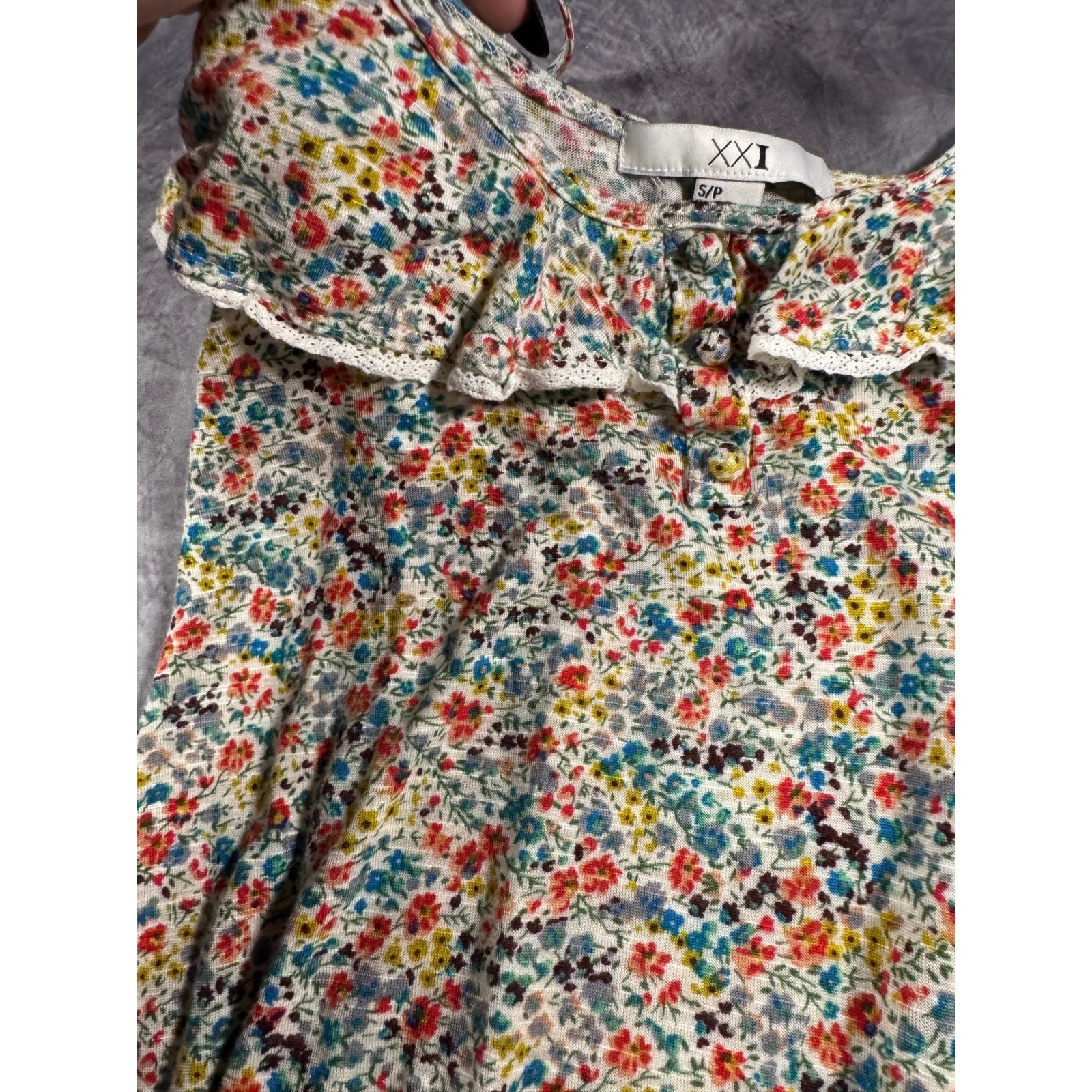 Y2K Early 2000’s Vintage Cottagecore S Cami Ruffled Neckline Coquette Forever21