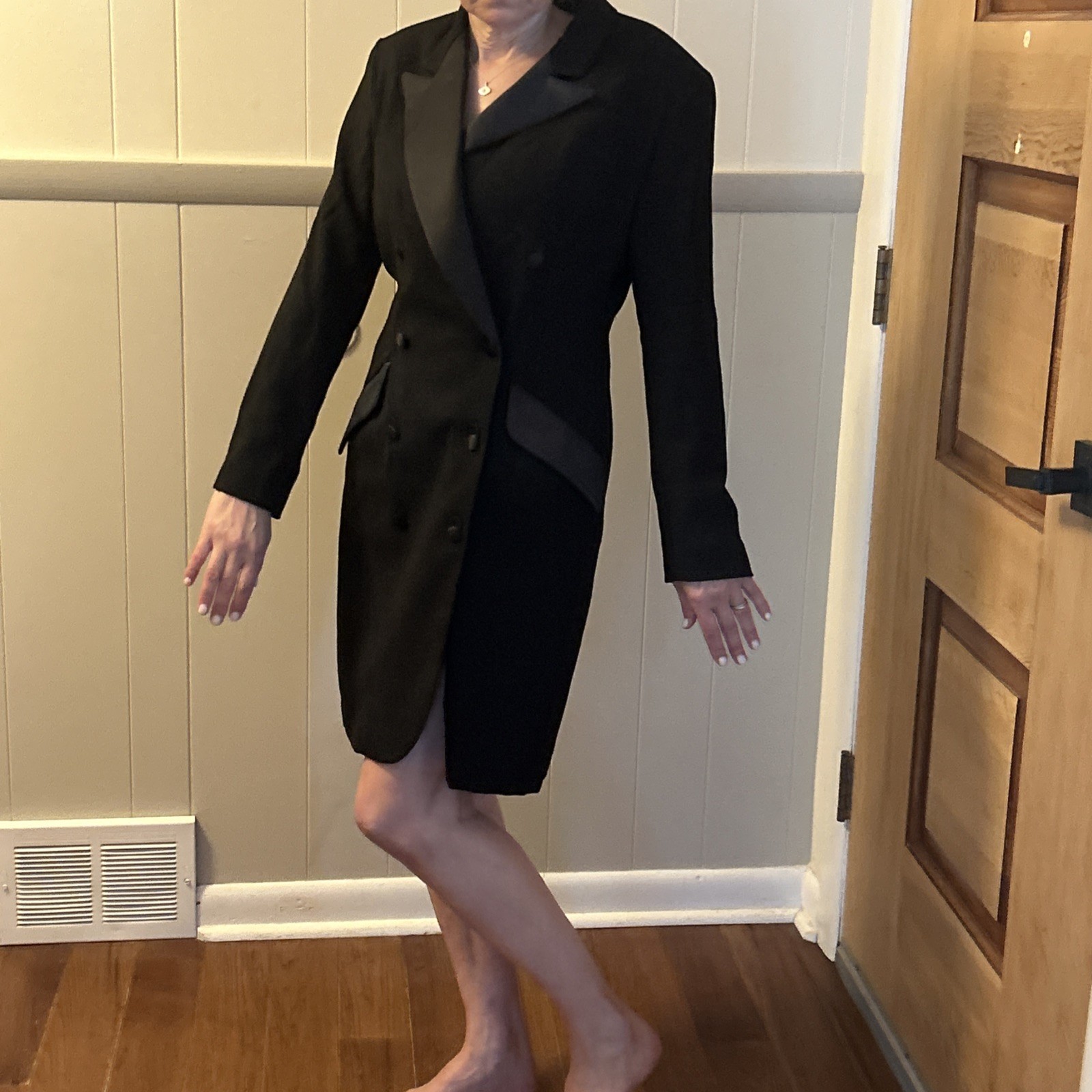 Vintage Women’s Anne Klein II Black Double Breasted Tuxedo Jacket Dress size 6
