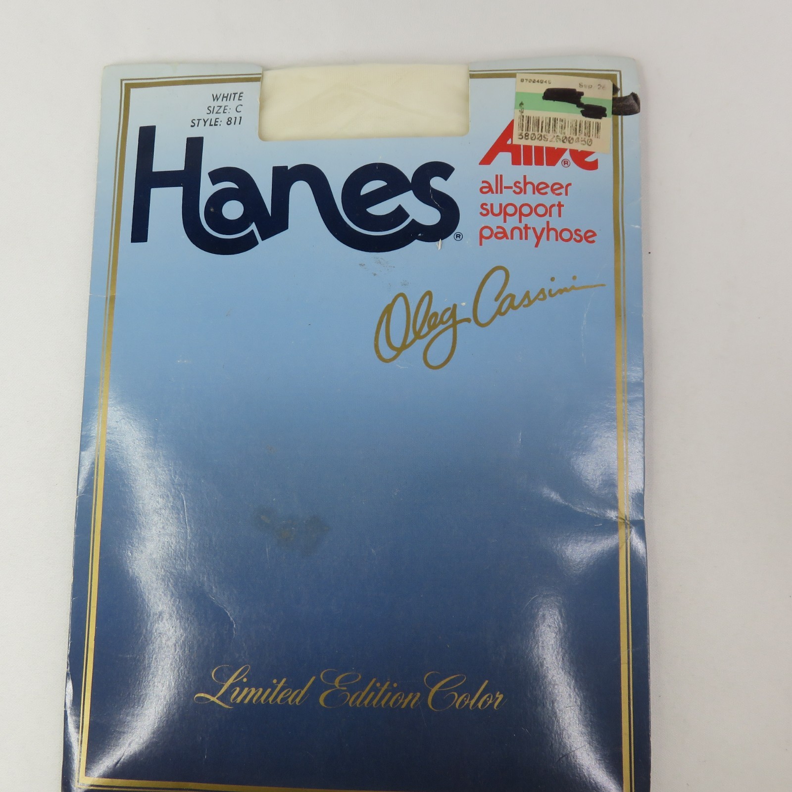 Vintage Oleg Cassini Hanes Alive Pantyhose Size C White All Sheer Support