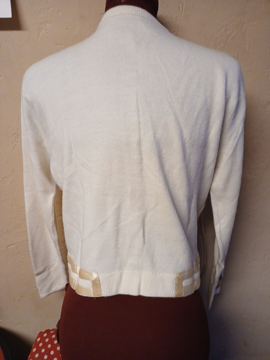 Vtg 50s Angora Ivory Wool Floral Sweater satin floral appliques Lovely!