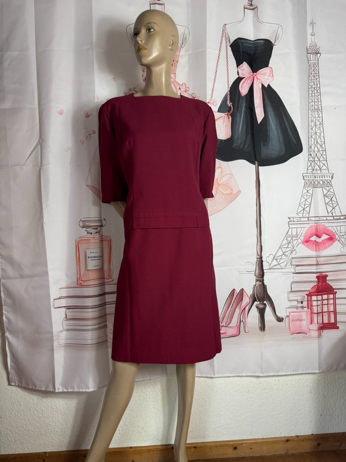 Vintage Mod Dress Bordeaux Trevira Virgin Wool Size 42/44 60s 70s Sheath Dress