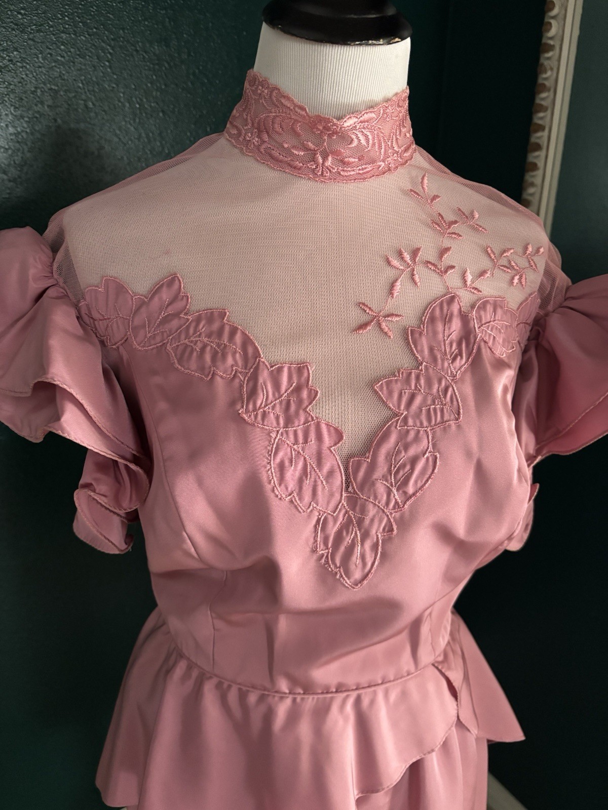 1980 Vintage Rose Lace High Neck Ruffle Sleeve Dress Knee Length L/XL