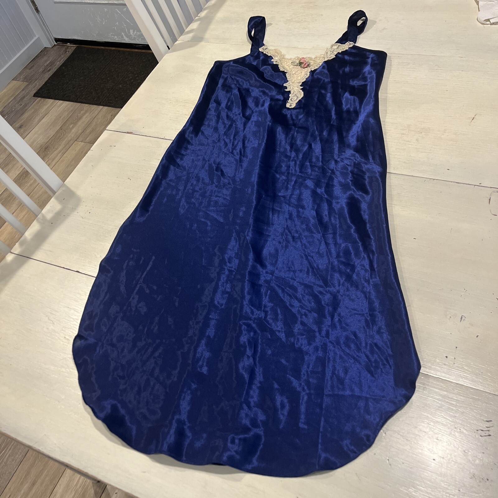 California Dynasty ￼Nightgown Women’s M Sapphire Royal ￼Blue Satin Ivory Lace