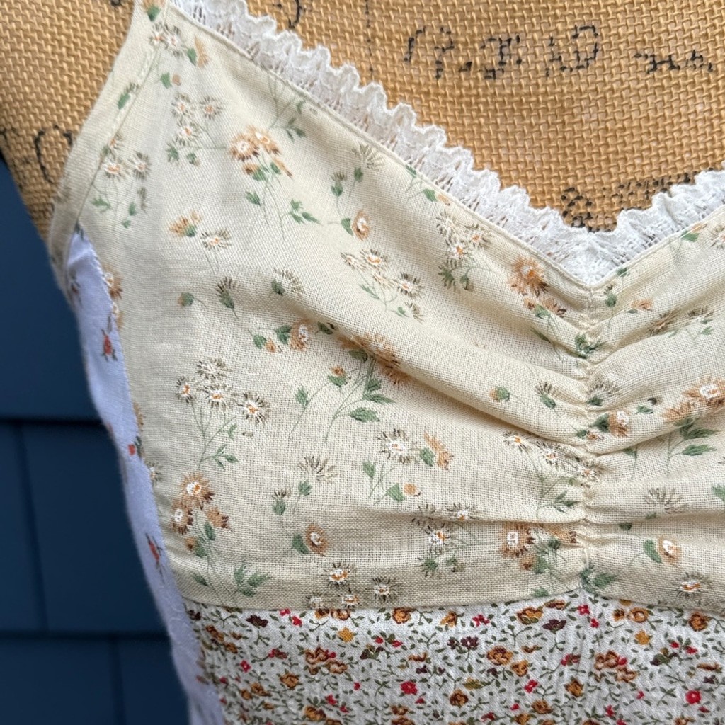 Vintage Olive Branch patchwork lined Floral Patchwork Dress – Cream and White sm
