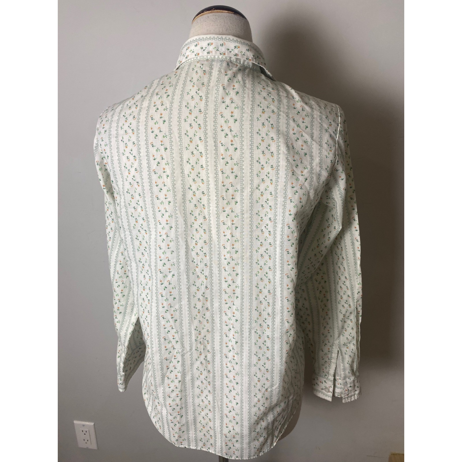 Vintage 60s Sequel Floral Stripe Button Blouse S Cottagecore Granny Retro Dagger