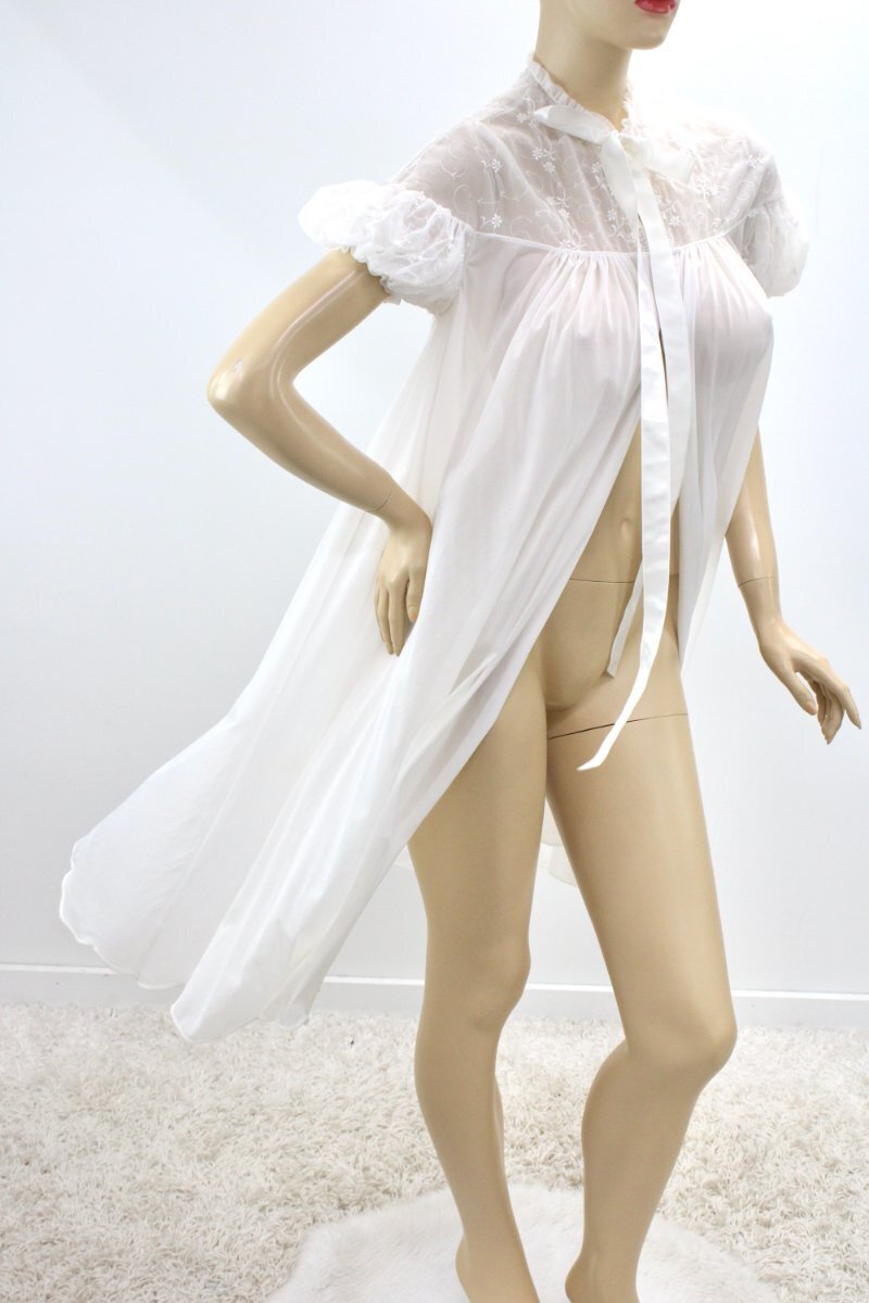 Vintage Vanity Fair Peignoir House Coat Robe Super Soft Nylon sz 32 S