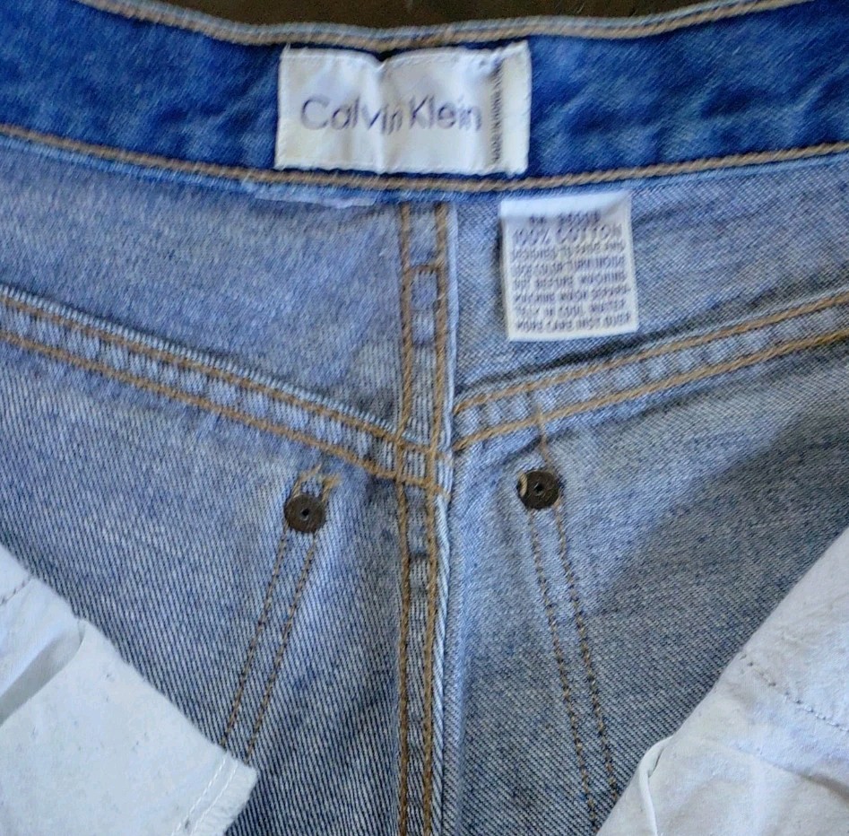 Vintage Calvin Klein Jeans 27 Inch Waist 100% Cotton Straight Leg High Rise EUC