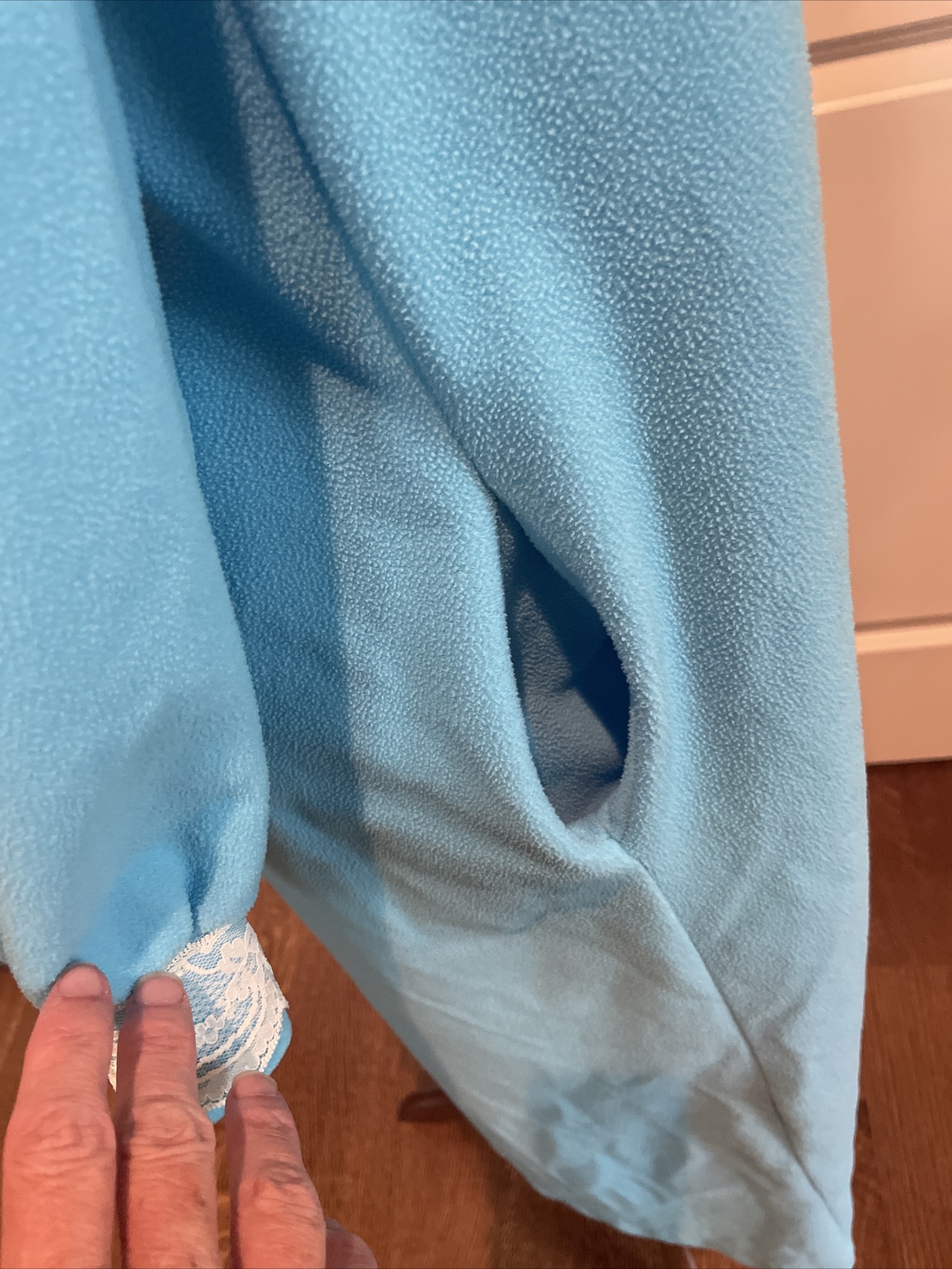 Famous Bodies Medium Vtg Robe Housecoat Blue 1/4 Zip Lace Fleece Long Slv Sears