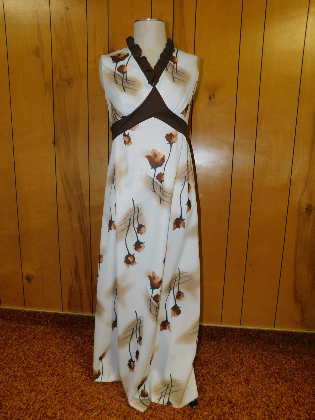Vintage Brown on Cream Floral Maxi Dress 37″ Bust 1970’s*