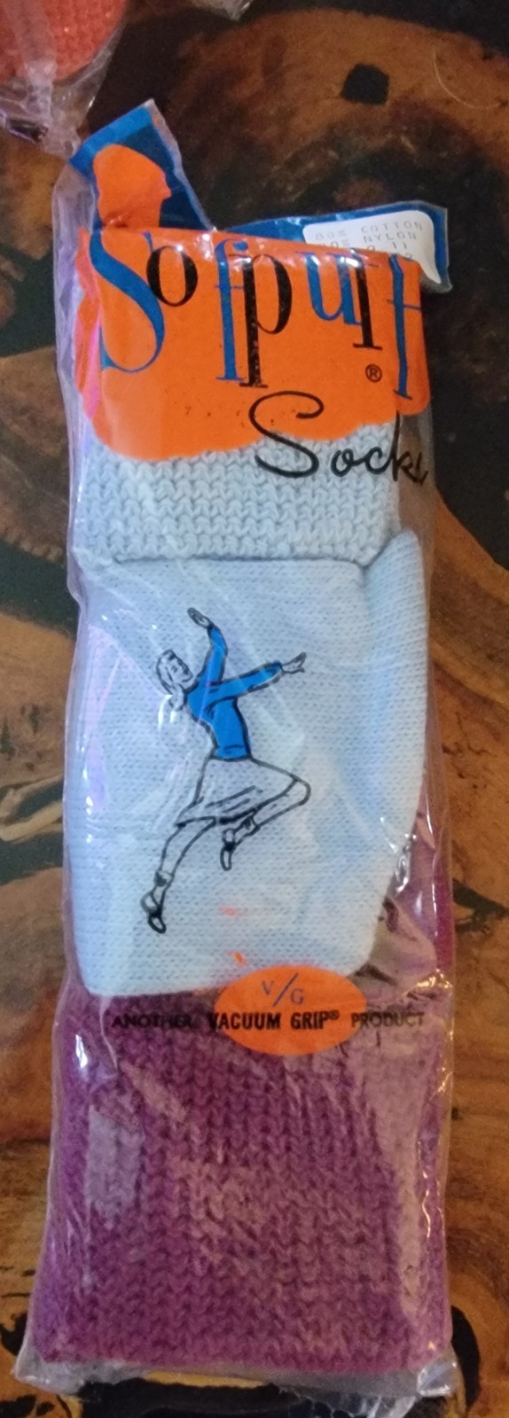 VTG Sofpuff NEW 2 Pair Socks Crew Sz 9 10 11 Vacuum Grip Slouch