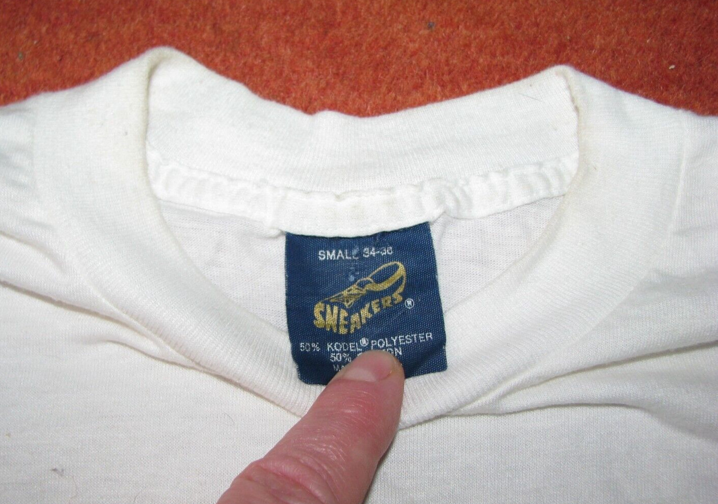 (S) Vintage 1985 STATUE OF LIBERTY 1886-1986 T-Shirt by SNEAKERS (Single-Stitch)