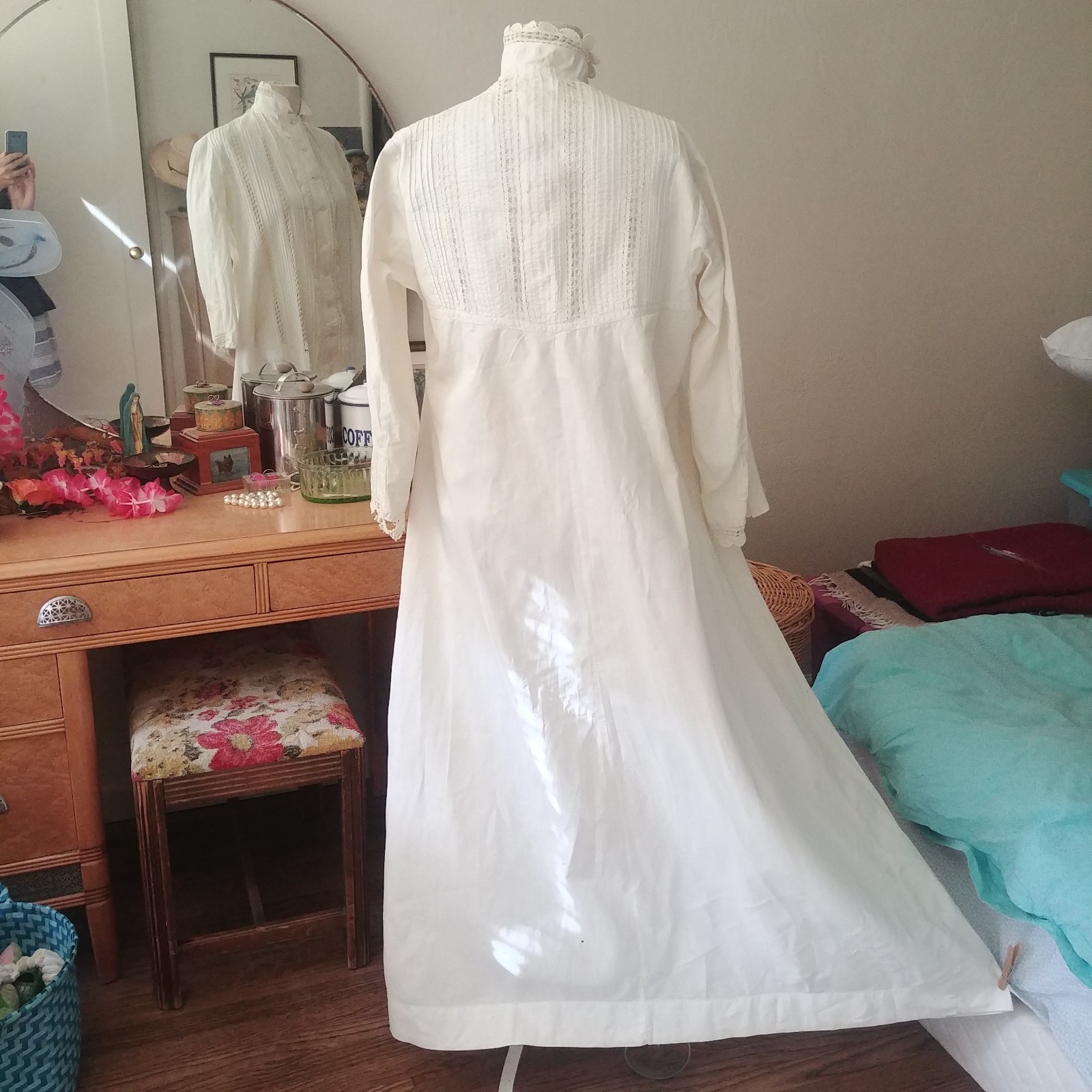 Antique Edwardian Victorian Cotton Lace Dressing Gown Robe Long Sleeve
