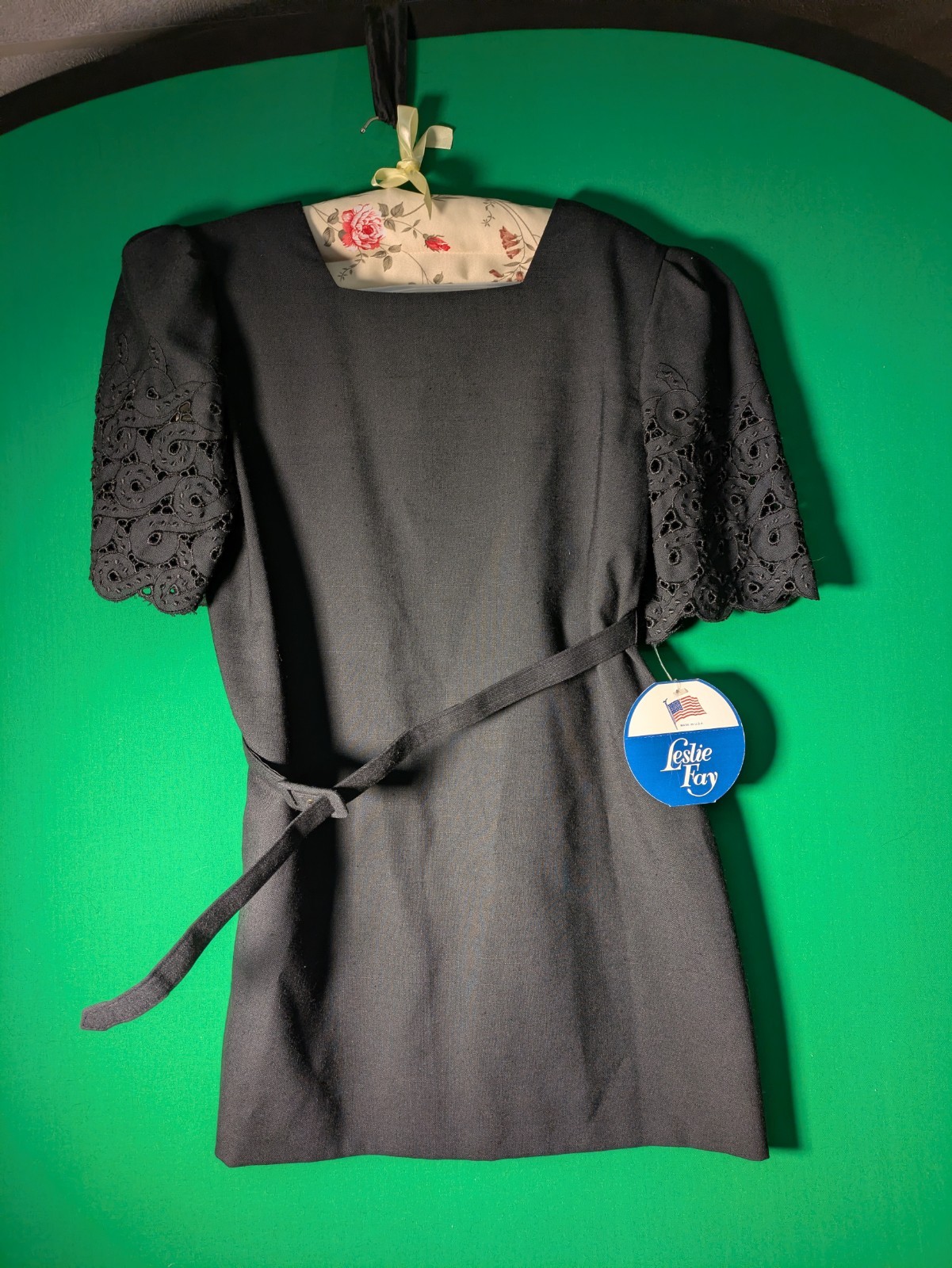 Vtg 80s Sz 16 XL/1X Leslie Fay Black Mini Dress Shoulder Pads Zipper Lace