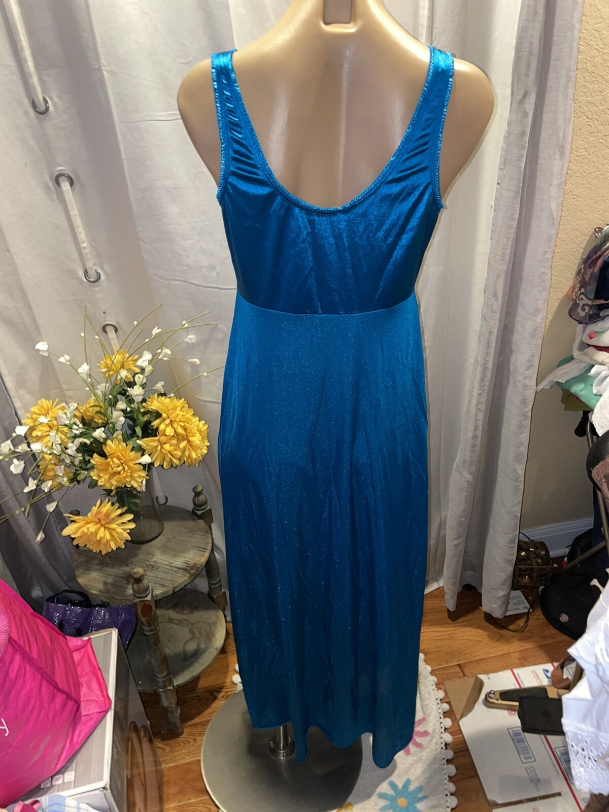 VTG Vassarette Silky Soft Nightgown Negligee Gown w/Rosette Blue Size M