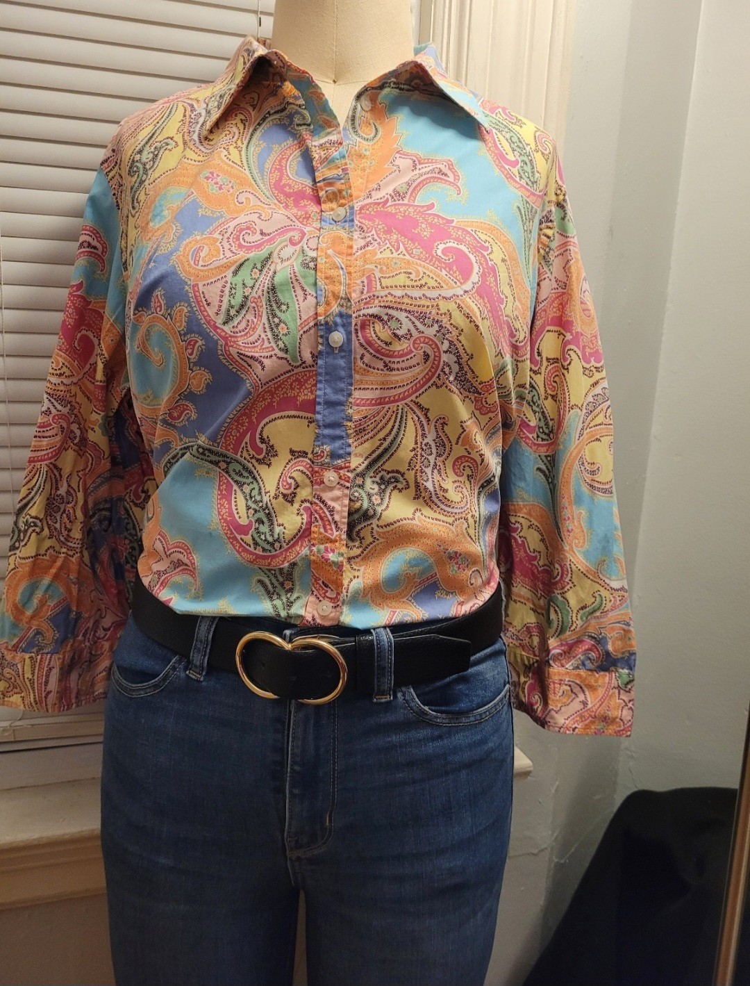 Beautiful vintage blouse Chaps, perfect for a Y2K or psychedelic look. Size L.