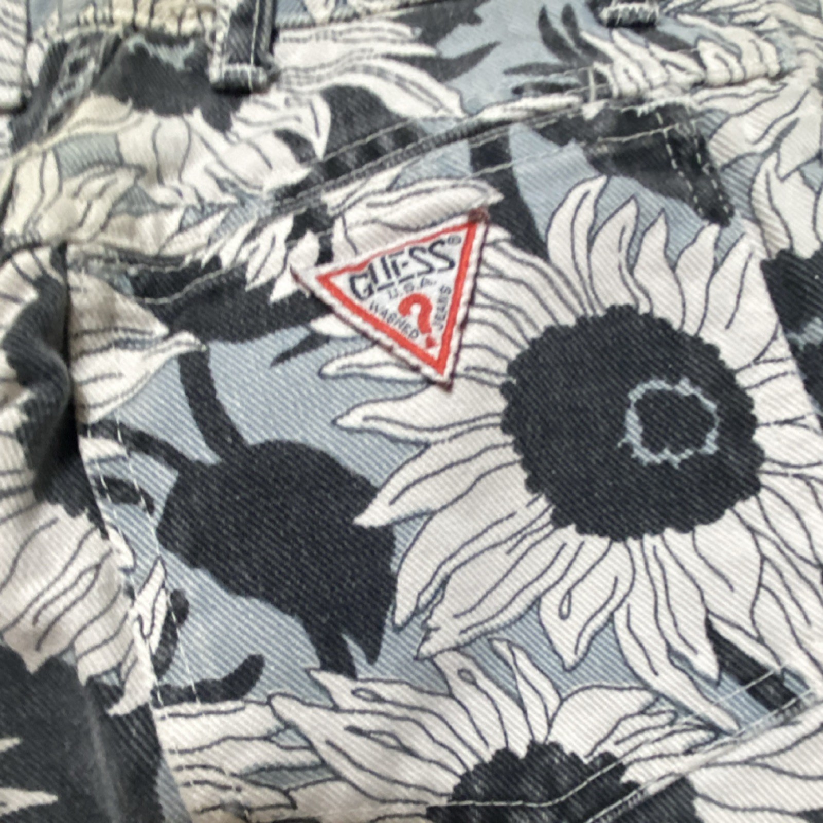 GUESS Georges Marciano Vintage Floral Print Jeans Black White Gray Size 26