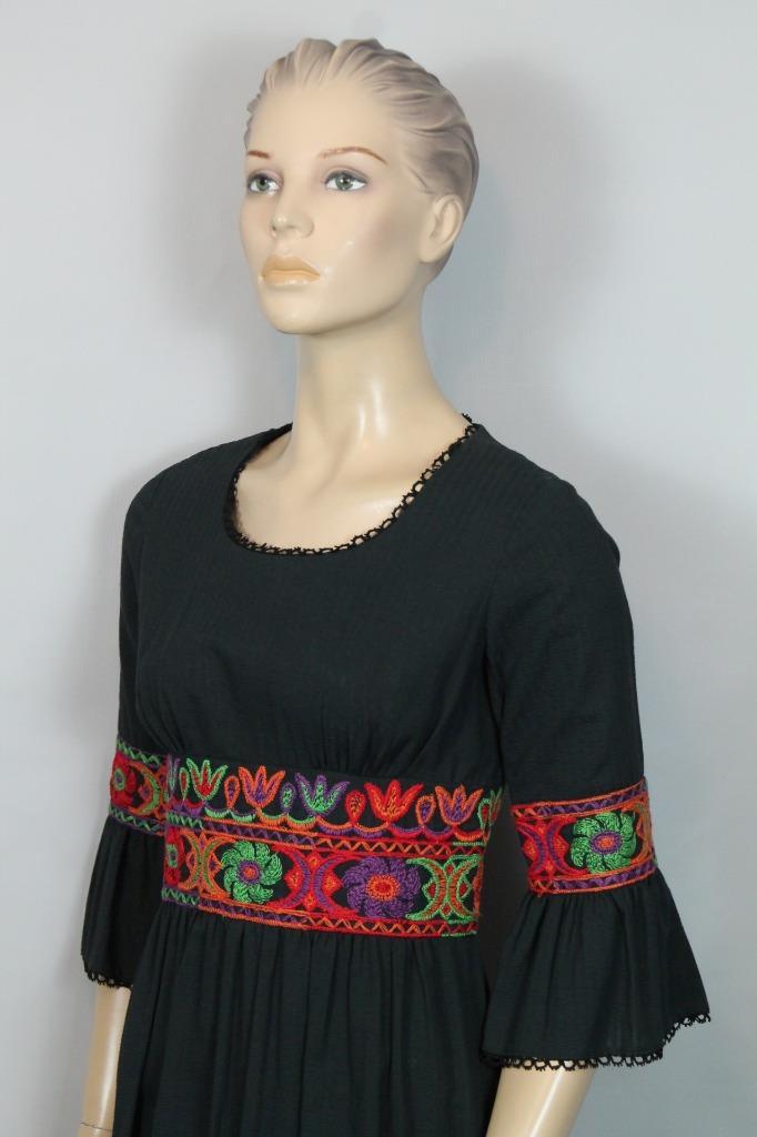 Vtg 70s RUTH NORMAN for GAY GIBSON Ethnic Embroidered Black Fit Flare Dress 9