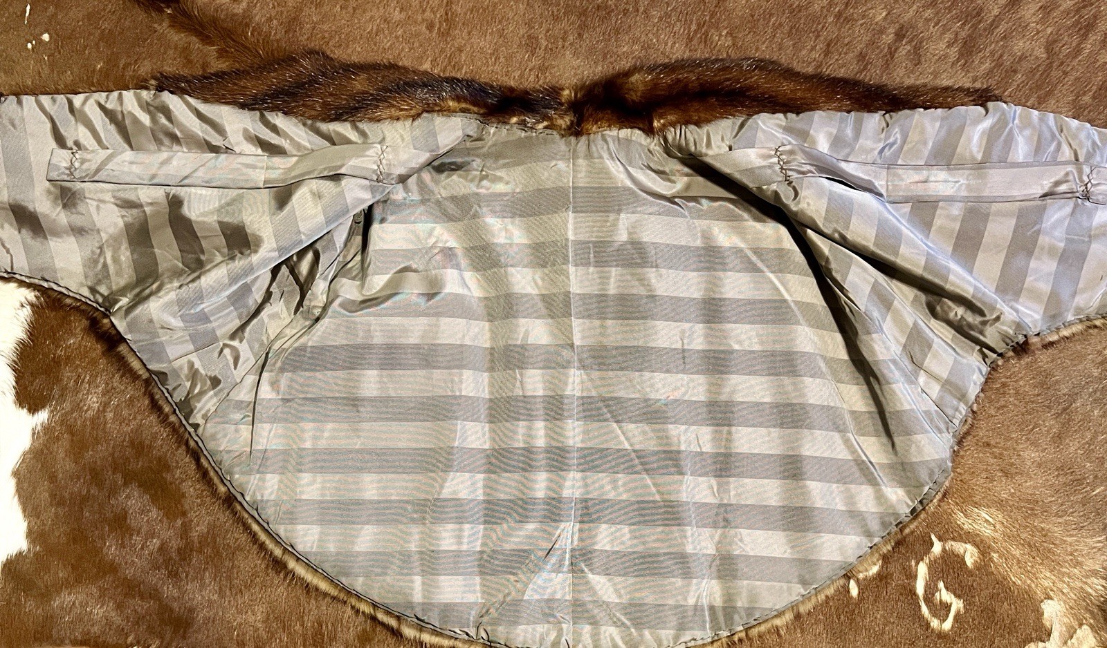 Vintage Chocolate Mink Stole with Pockets, Size XS/S