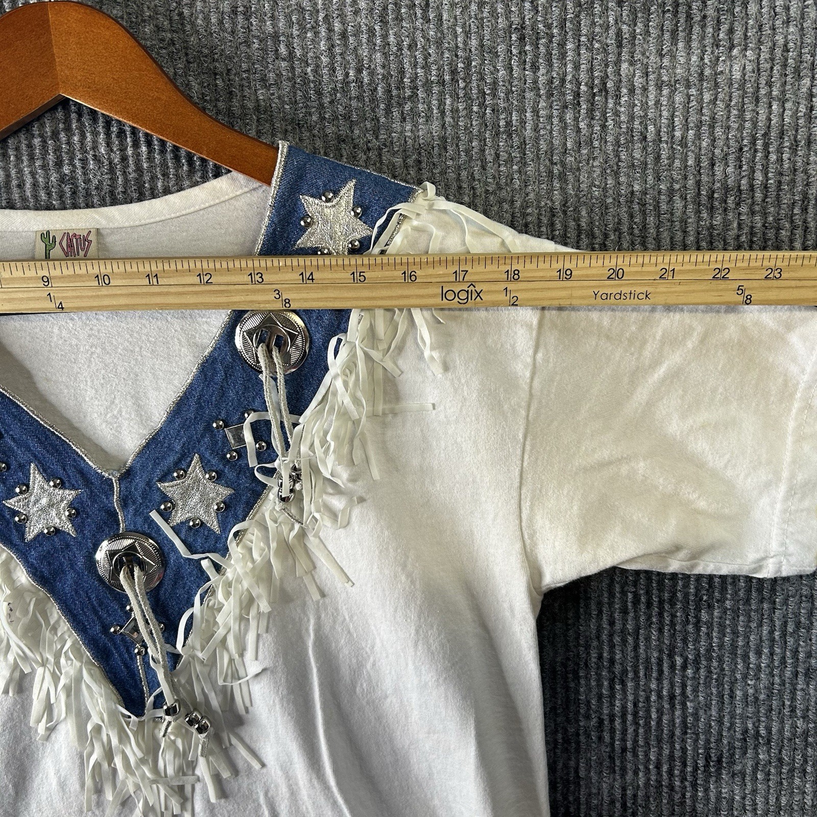 Vintage Western Shirt Women’s Medium V Neck Cactus Made In USA