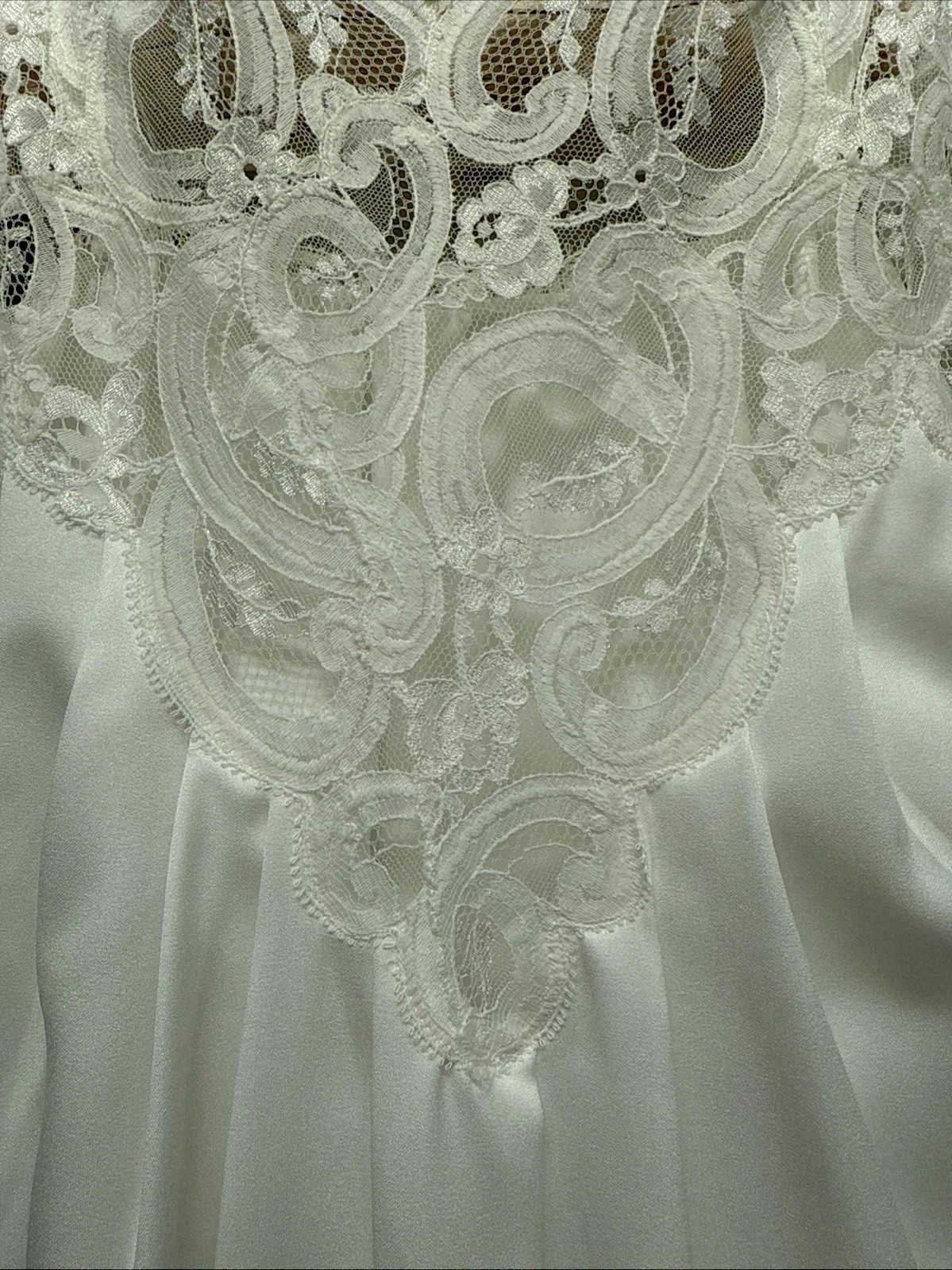 Gorgeous White Maxi Negligee Polyester Lace EVE’S COLLECTION NOS -Small