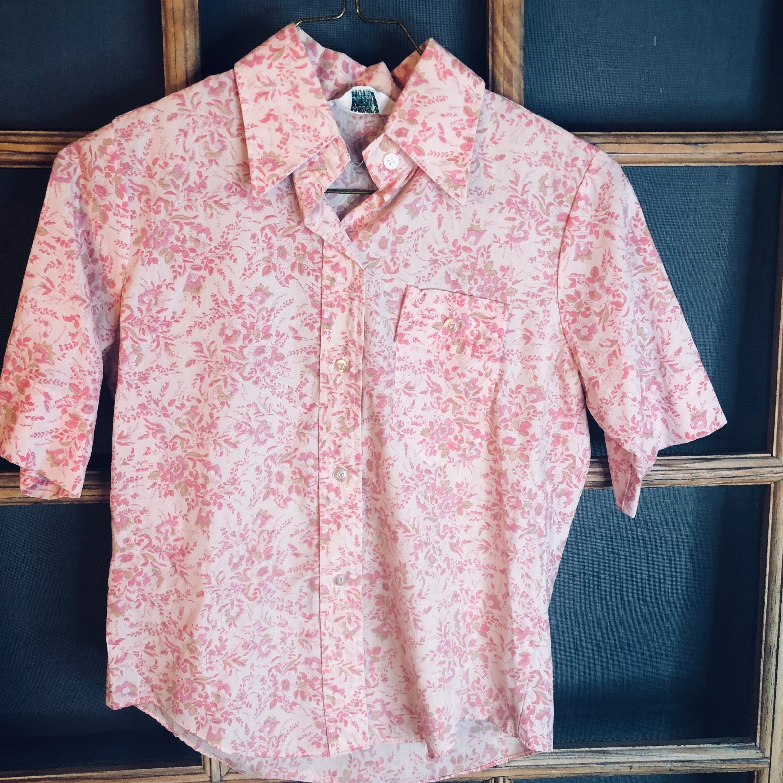 Vintage 70s Womens Sz 34 Pink Floral Button Blouse Sanforized Permanent Press HK