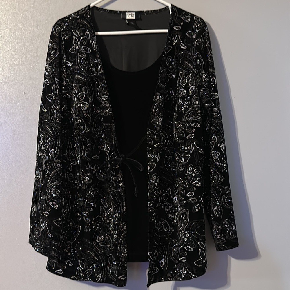 Studio 1940 Black Jacket with Silver Accents and Sewn in Top Size 18/20 W
