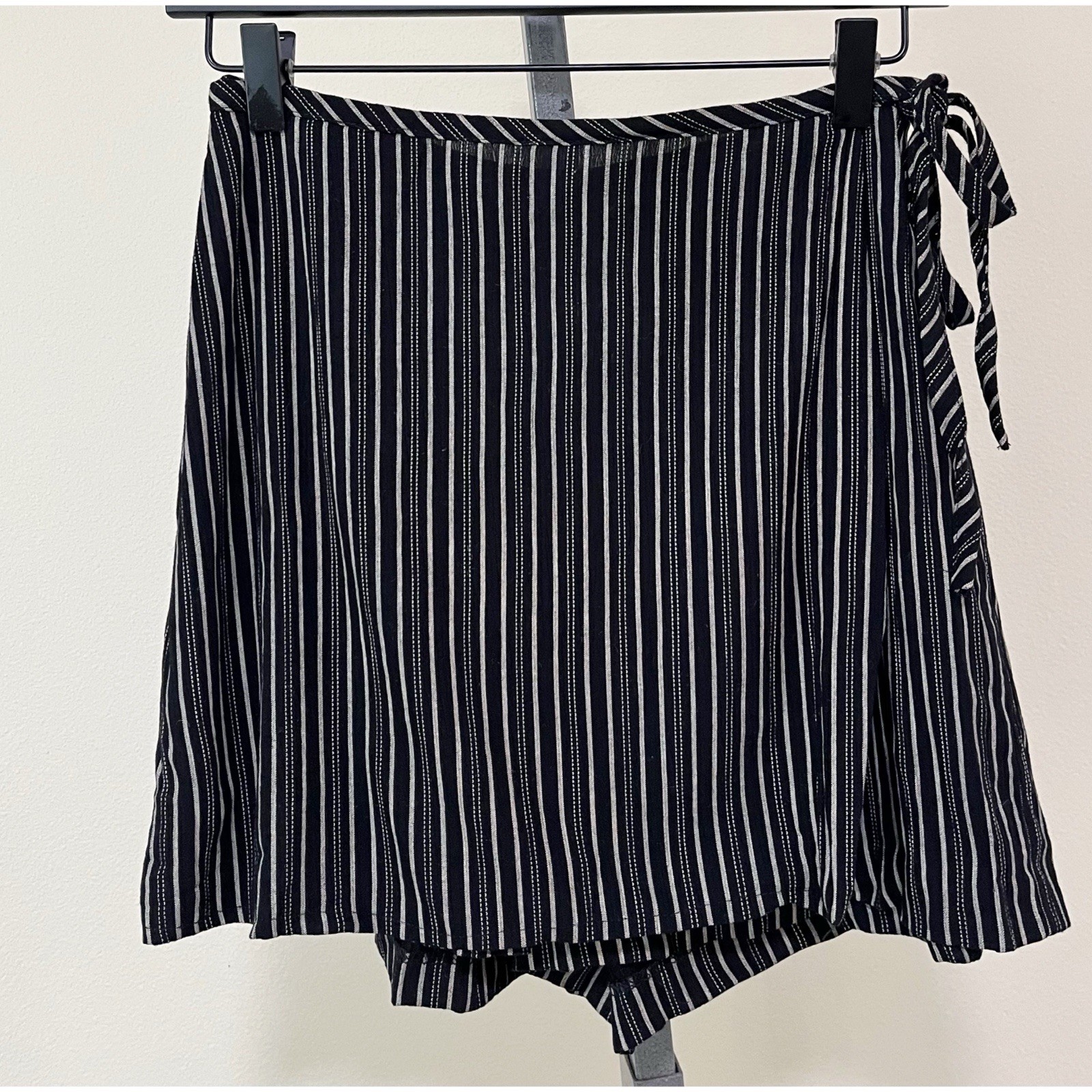 Vintage Star C.C.C. City Clothing Co. Size Small Faux Wrap Skort