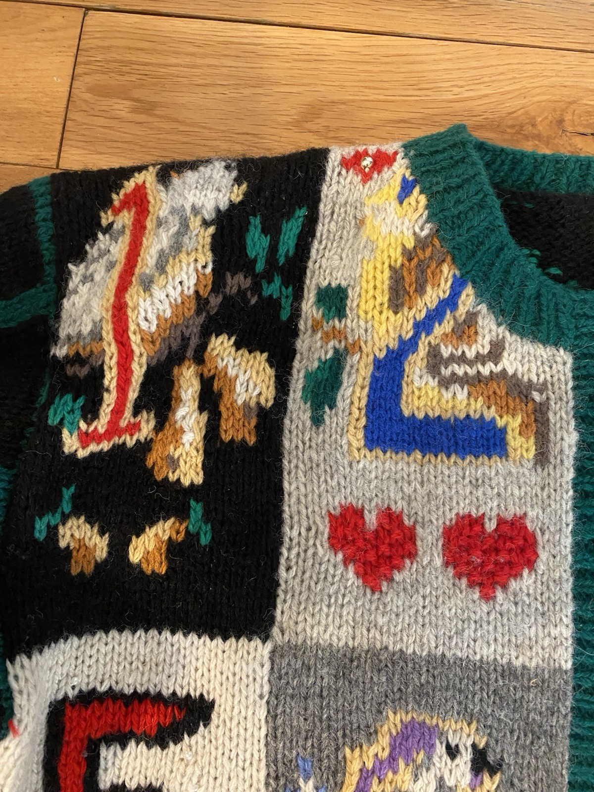 VTG THE EAGLE’S EYE HAND KNIT „AND A PARTRIDGE IN A PEAR TREE” CARDIGAN M