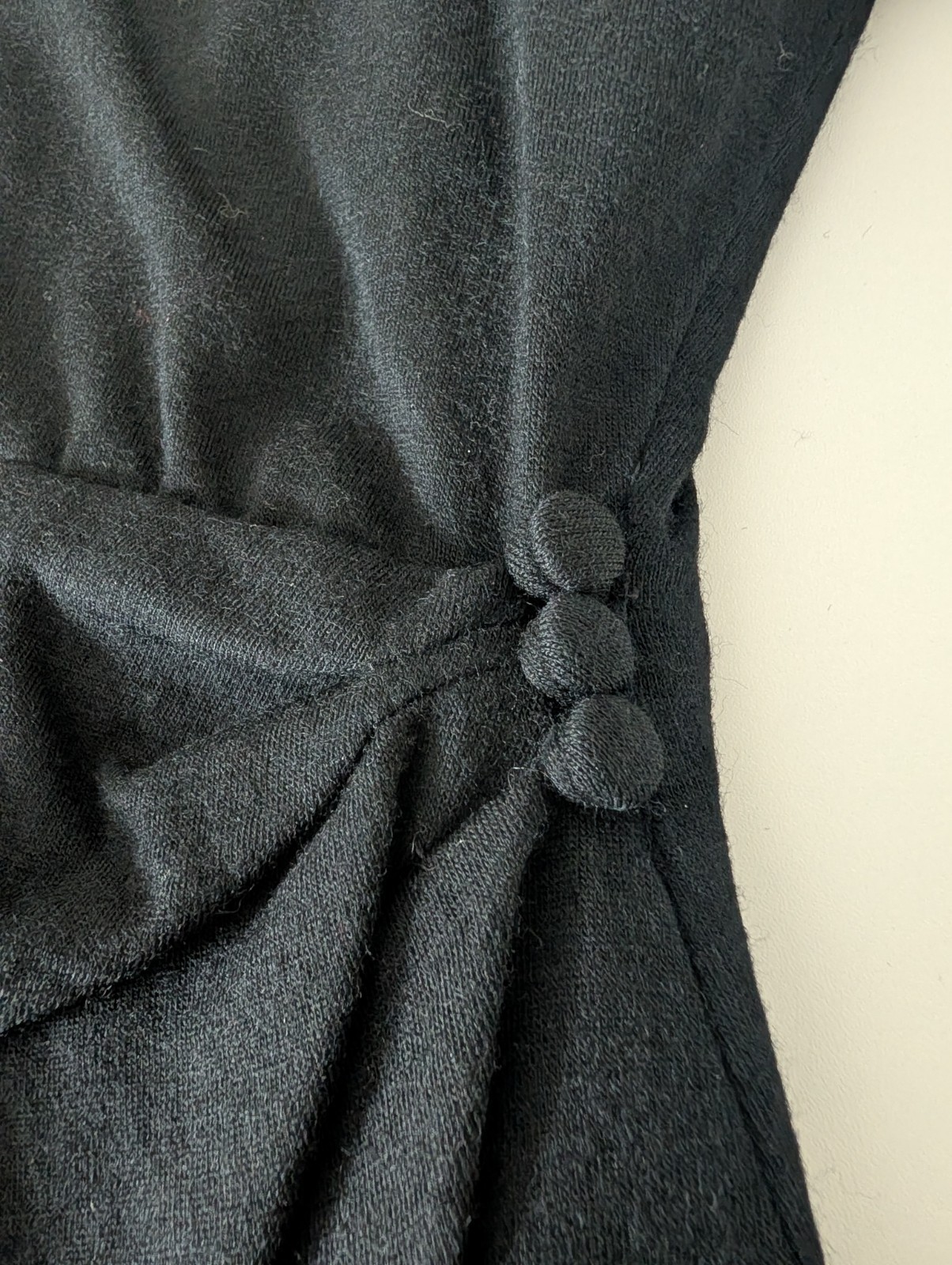 Vintage Gillian Black Wool Sheath Dress Size 8 Shoulder Pads Long Sleeve