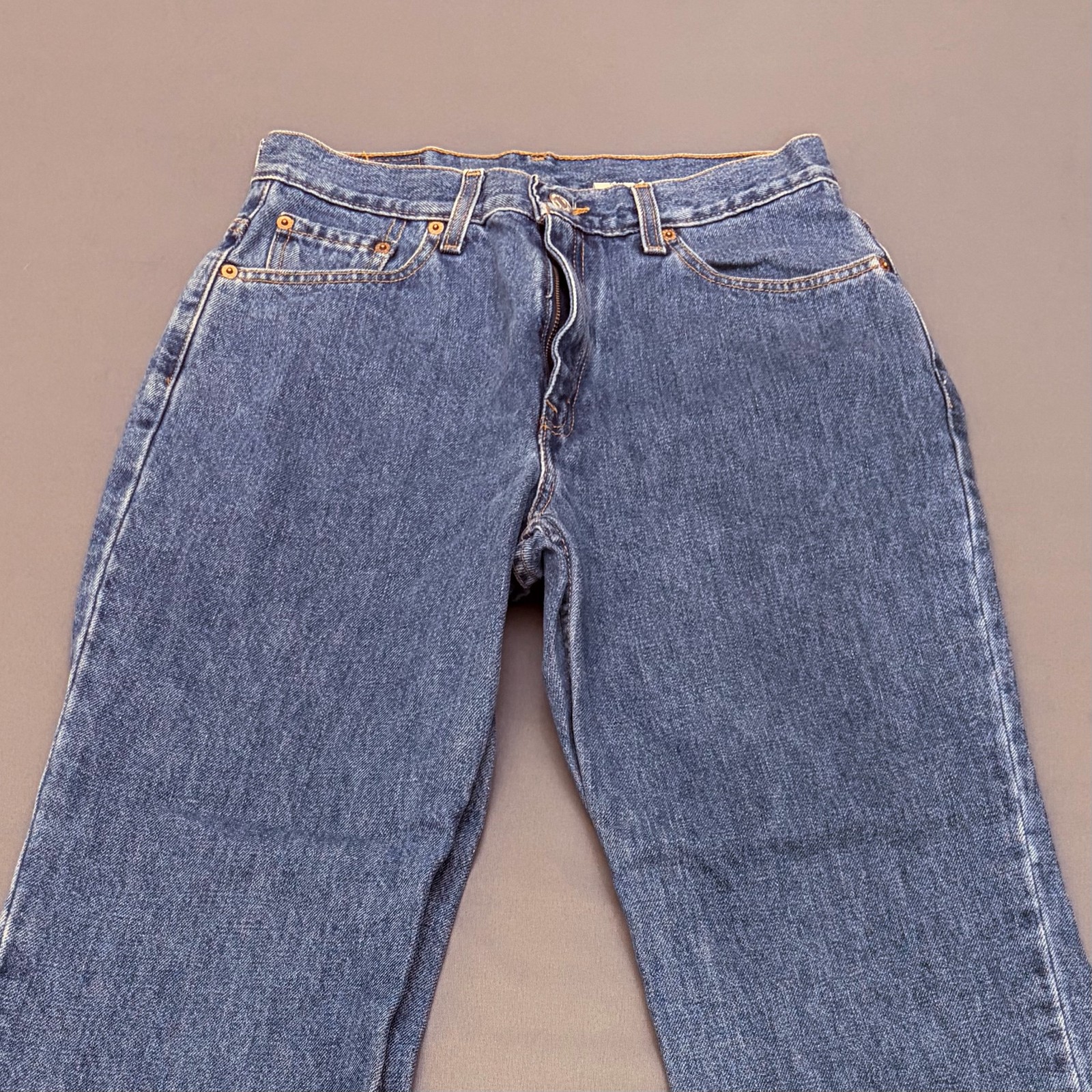 Vintage Levi’s 512 Women’s Slim Fit Size 10 Tapered Leg Medium Wash Blue Jeans