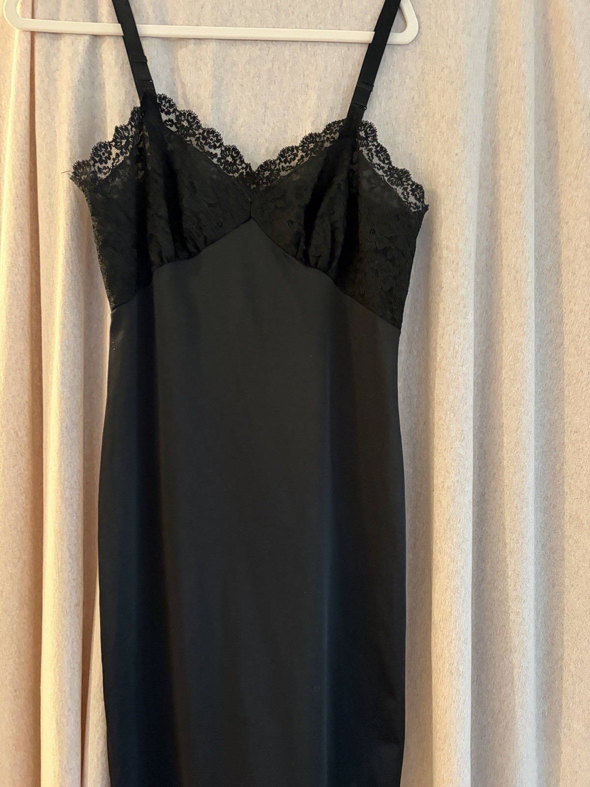 Vintage Adoria 1960’s Black Slip With Lace – Approx Size 34 Small