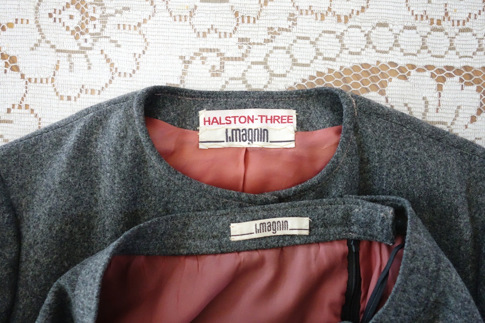 Vtg 70s Halston Three I. Magnin Grey Fleecy Wool Midi Skirt Suit est XXS 2XS 00