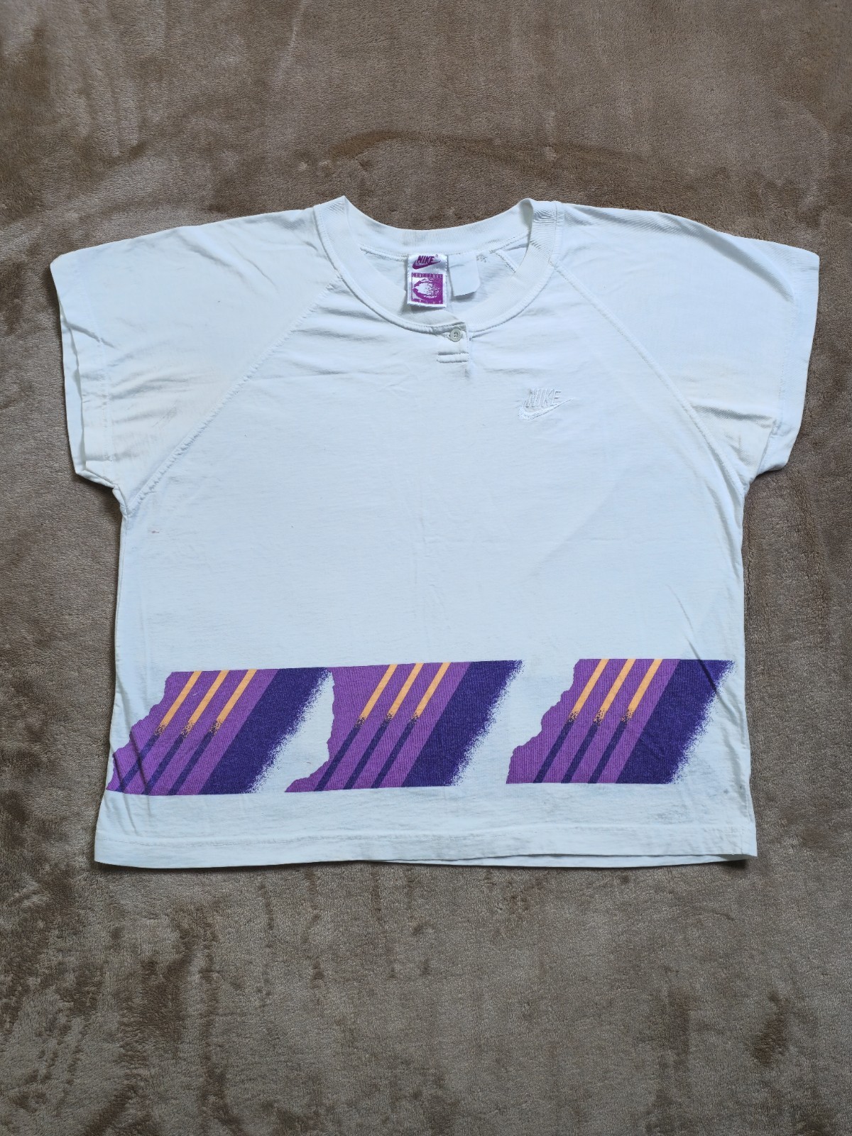 VTG White, Purple, and Yellow Nike Challenge Court T- Shirt Size L