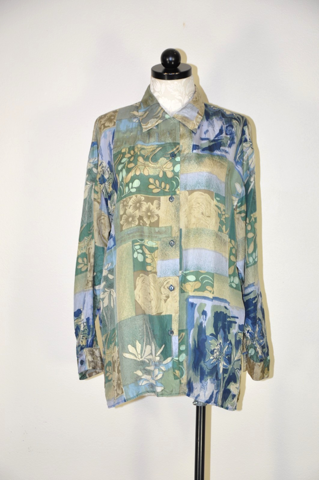 90s Vintage Green Silk Botanical Floral Print Oversized Shirt Blouse Top Women M
