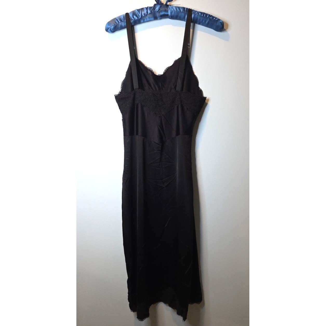 Vintage Dutchmaid 100% Nylon Slip dress with Lace Detail Size 32 USA Made