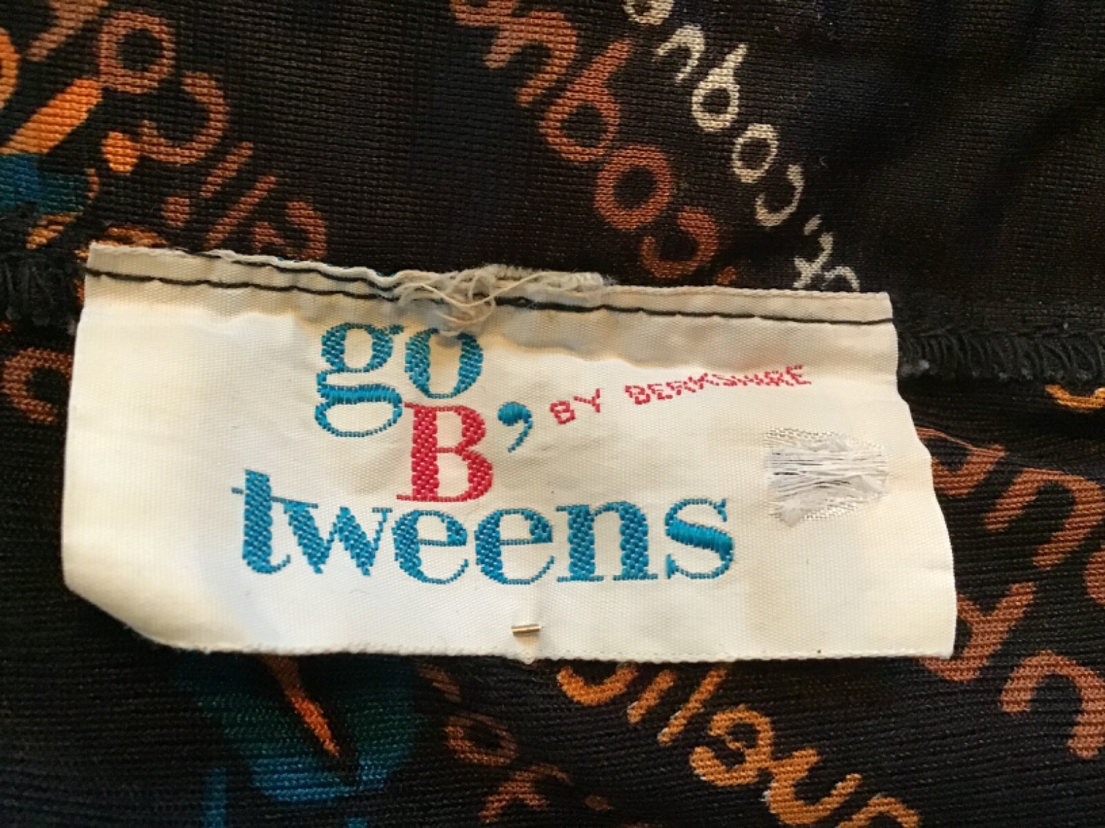 Vintage 1970s Coquelicot Text Balenciaga-ish Wild Poppy Blouse