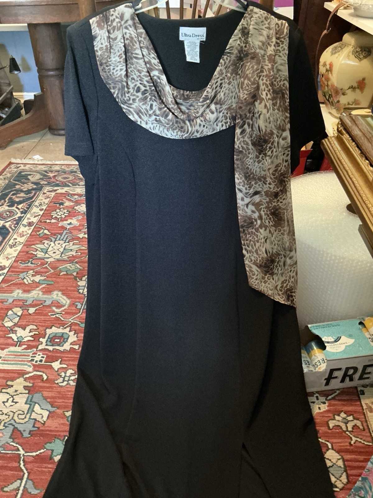 Nice Vintage Black Dress With Attached Scarf, 22W