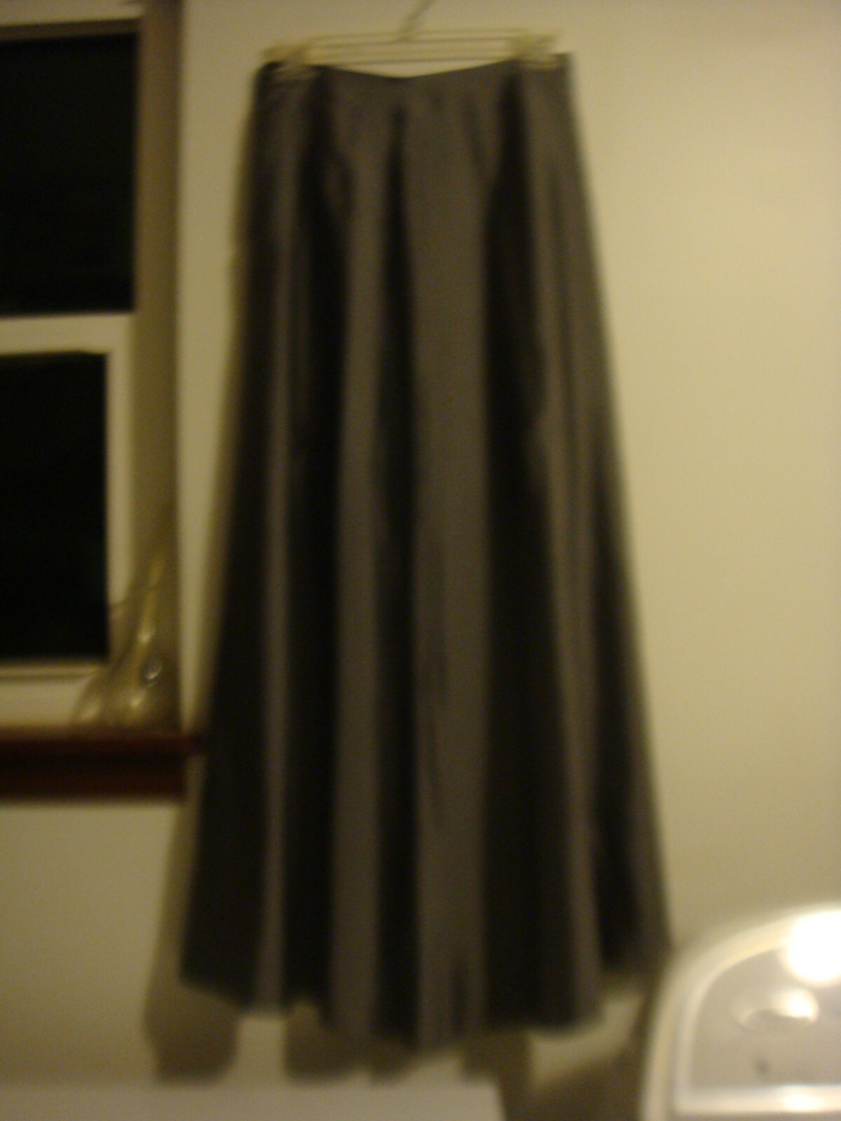 Star CCC City Clothing Co 5 Liquid Silver 2-Piece Sleeveless Long Skirt Top Set