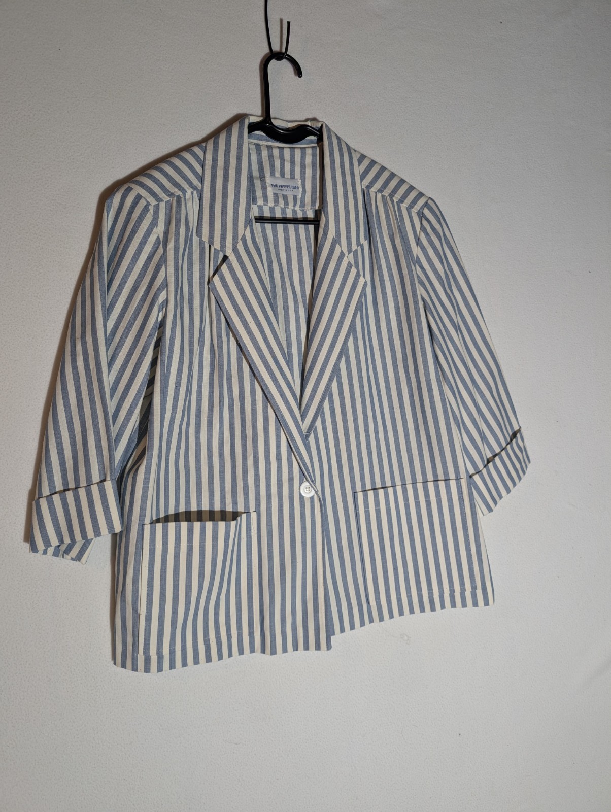 The Petite Idea Women’s Striped Blue White Blazer Single Stitch Vintage