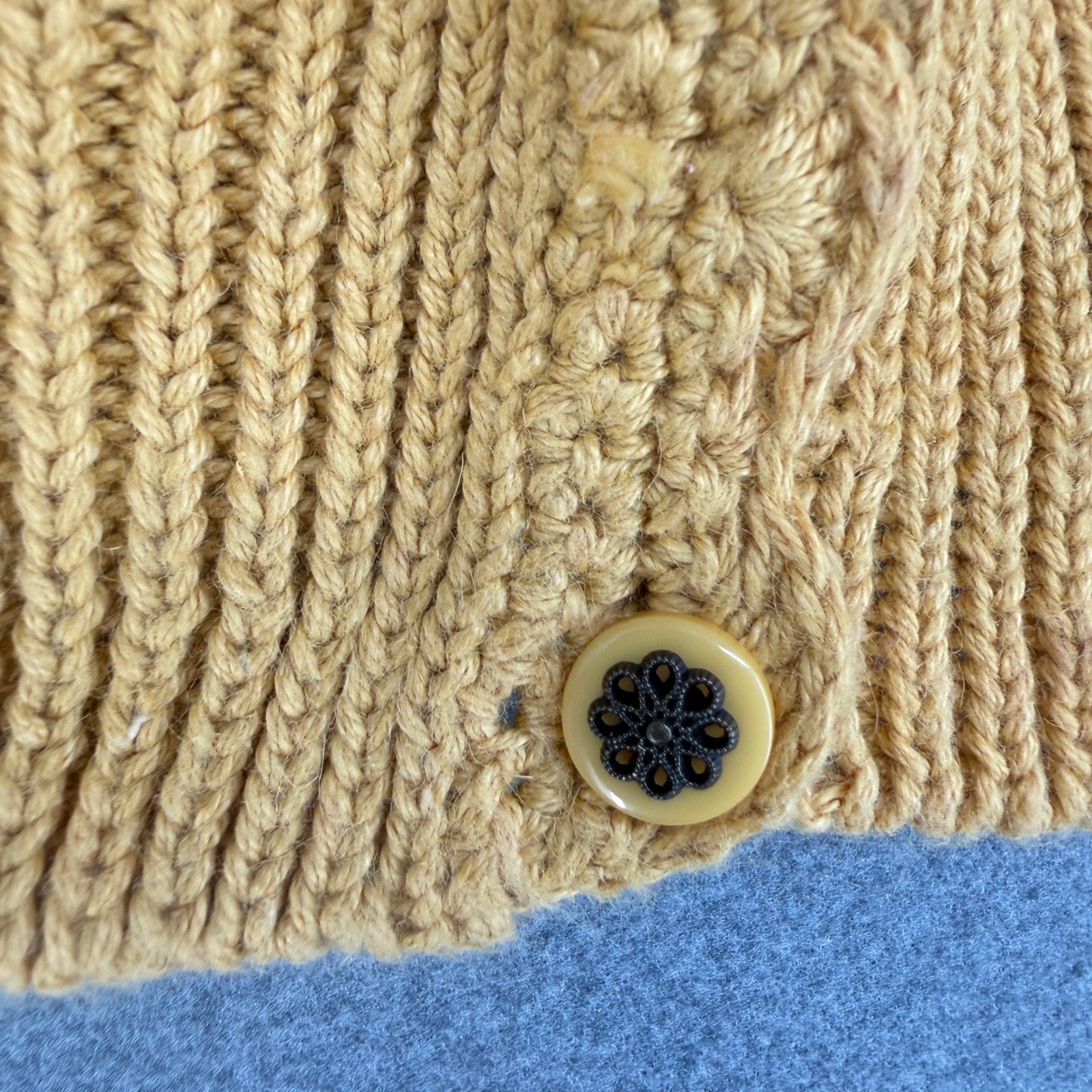 Sheridan Square Vintage Mustard Yellow Scalloped Cardigan Medium Deadstock Puff