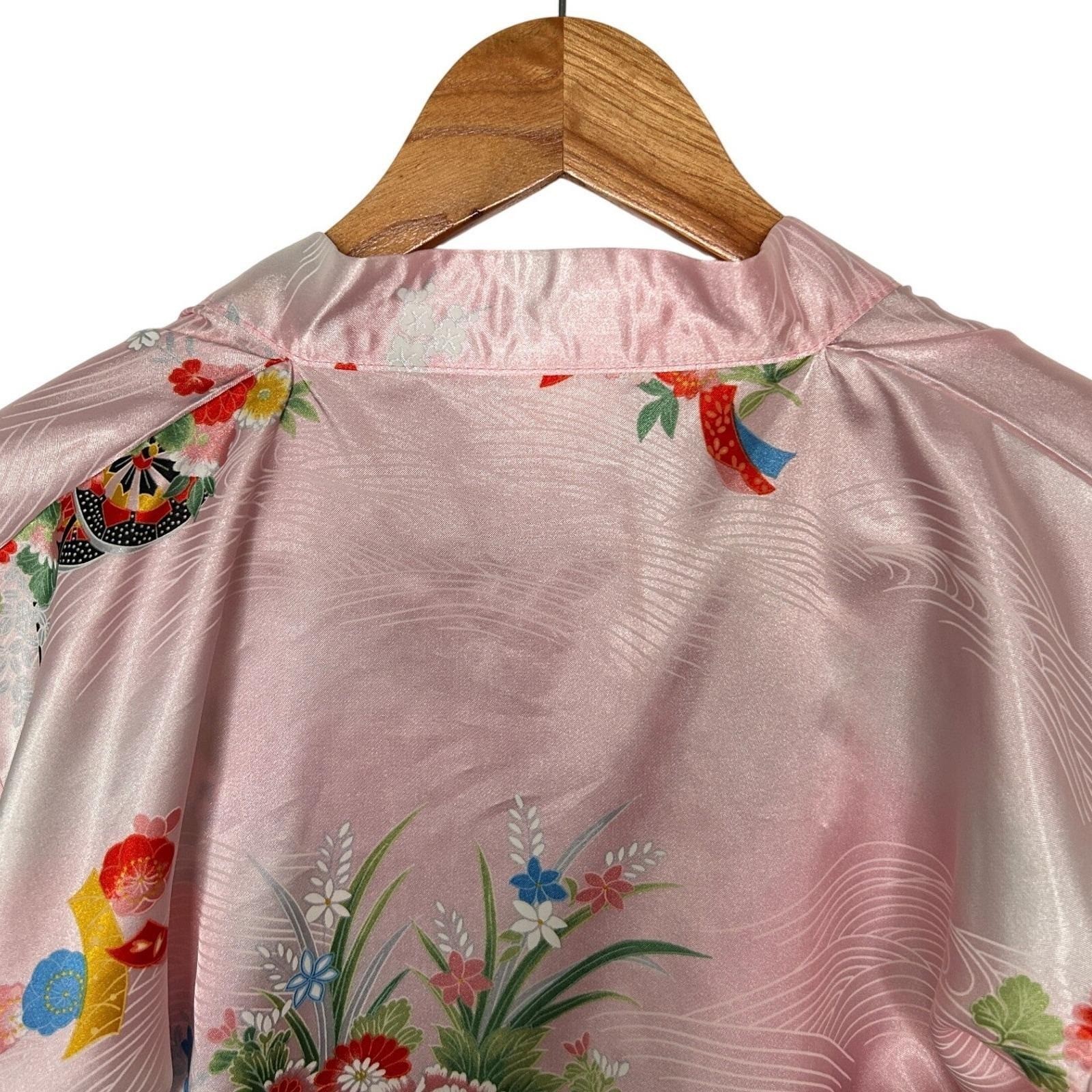 Vintage Pink Satin Floral Kimono Robe Made in Japan Coquette Romantic Fairy XS/S