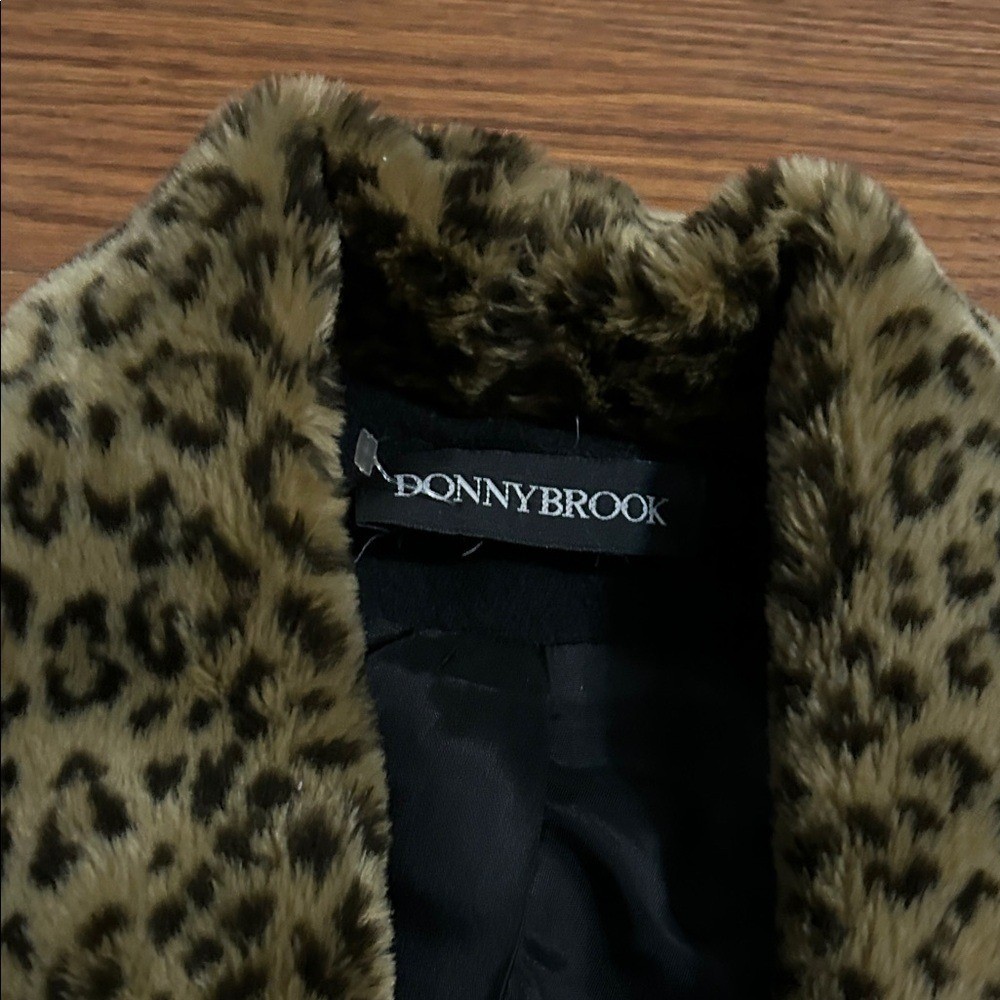70s Vintae Donny Brooks USA Union Made Wool Black Coat & Faux Cheetah Lined 12
