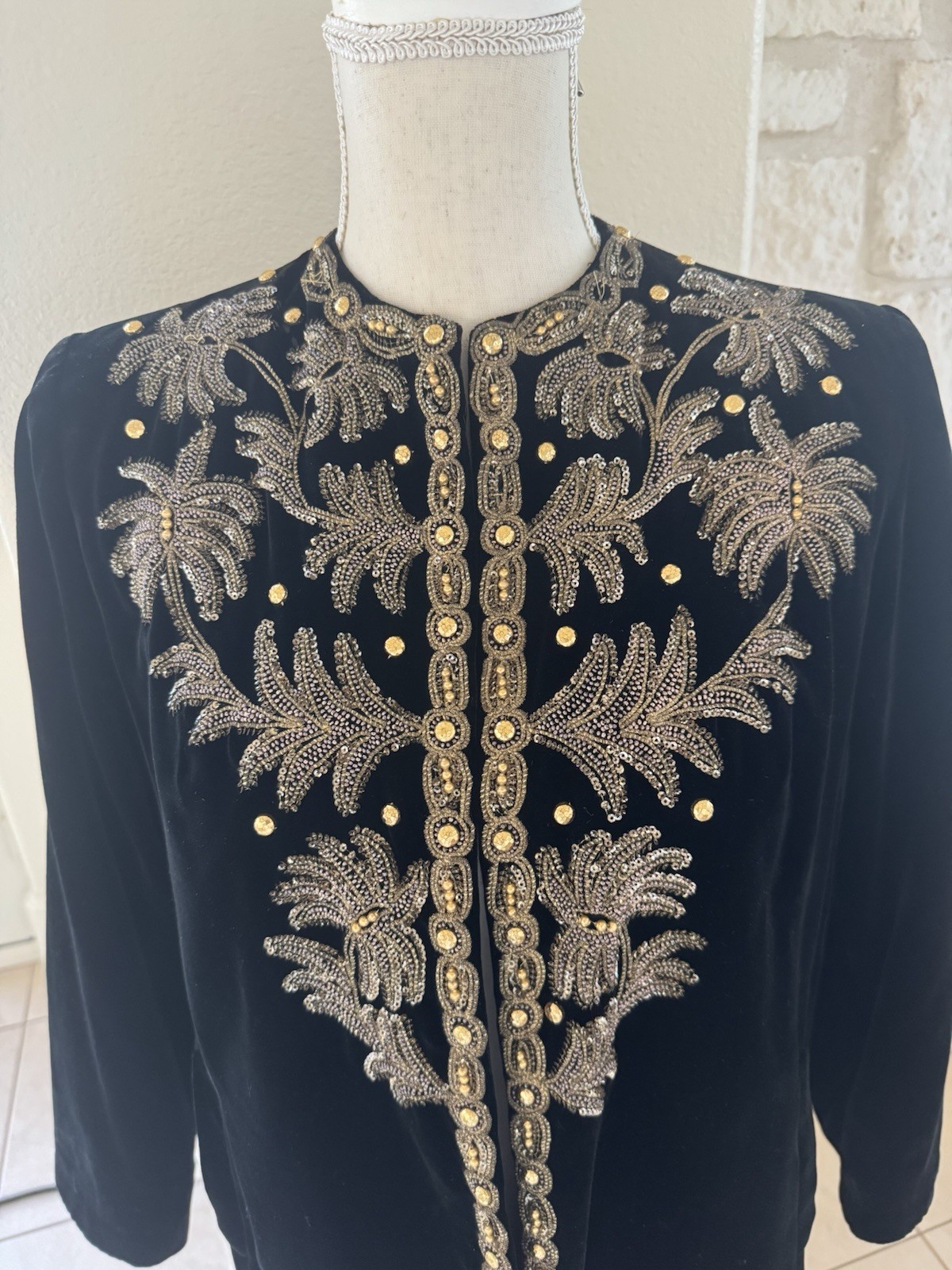 Vintage Neiman Marcus Black Velvet Hand Beaded Sequin Evening Jacket M