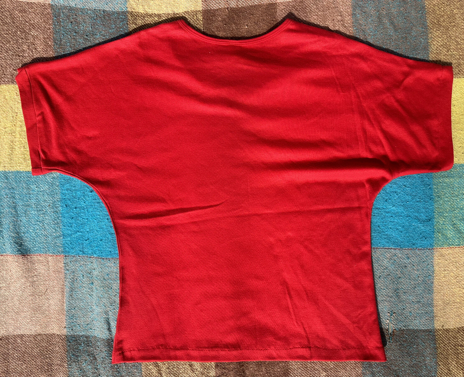 VTG 70s Women’s Red Short Sleeve V-Neck T-Shirt XL New Red Fluer De Lis Soft